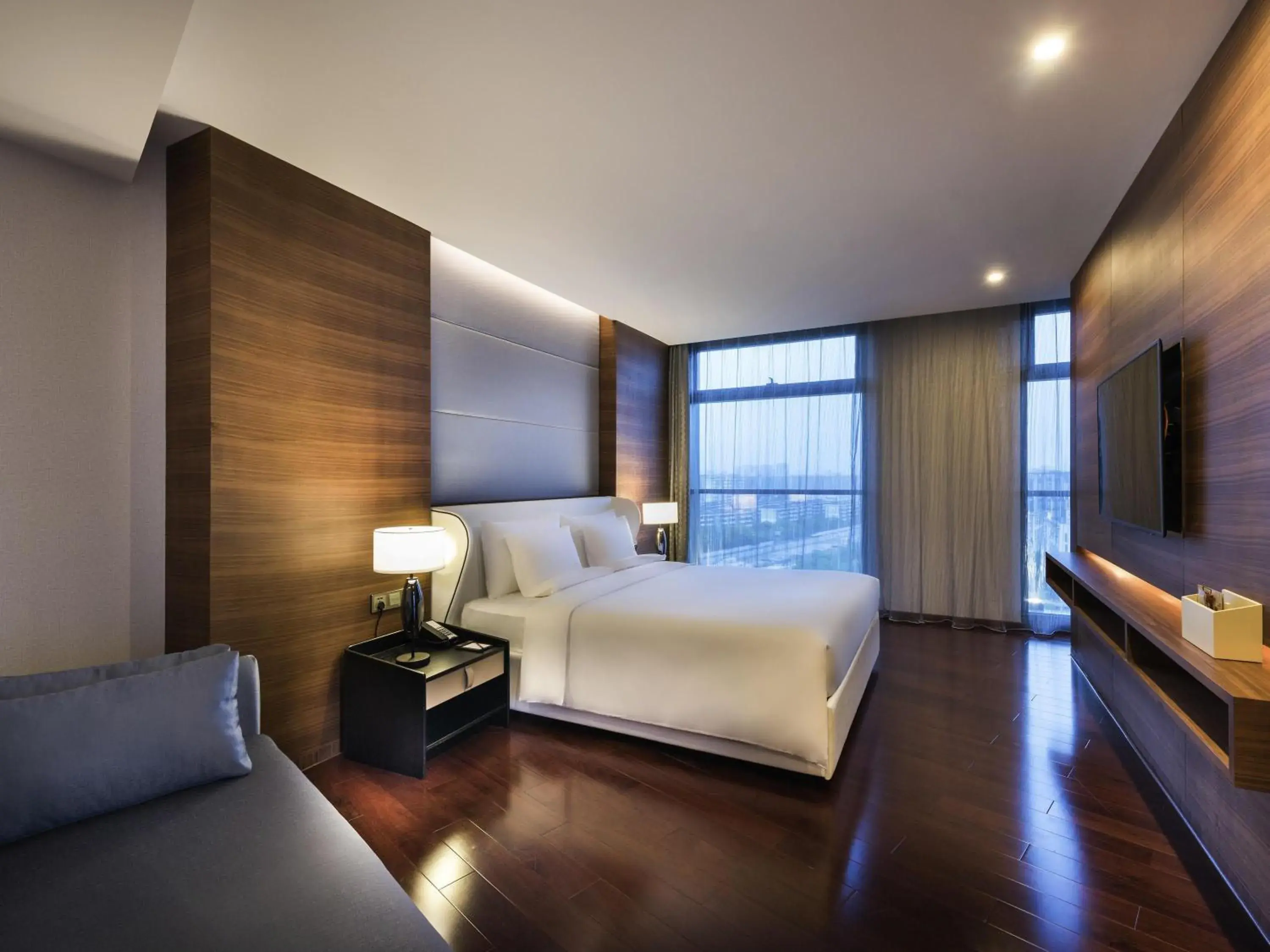 Superior King Suite in Novotel Shanghai Hongqiao Superior King Suite in Novotel Shanghai Hongqiao