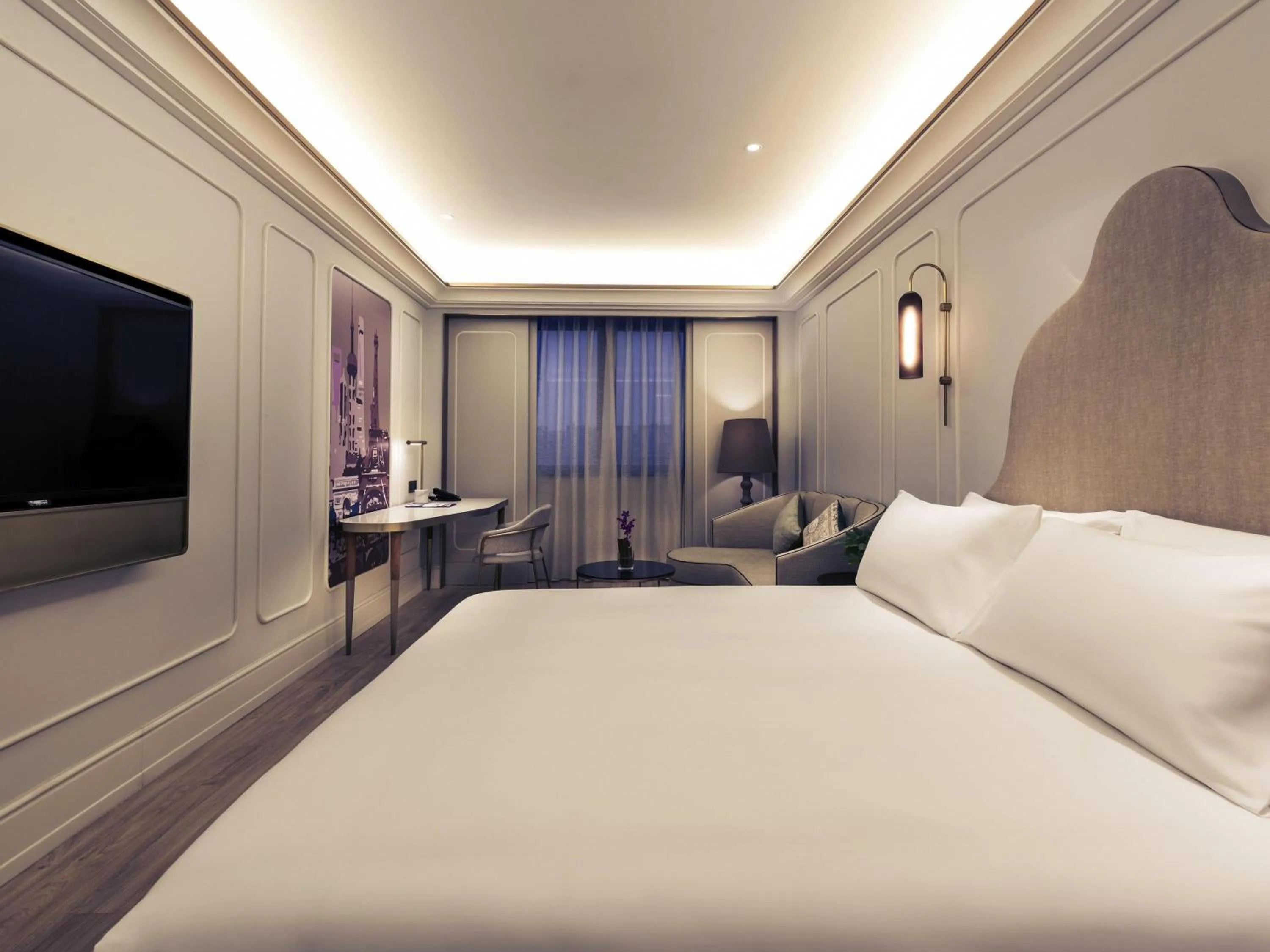 Bedroom, Bed in Mercure Shanghai Hongqiao SOHO