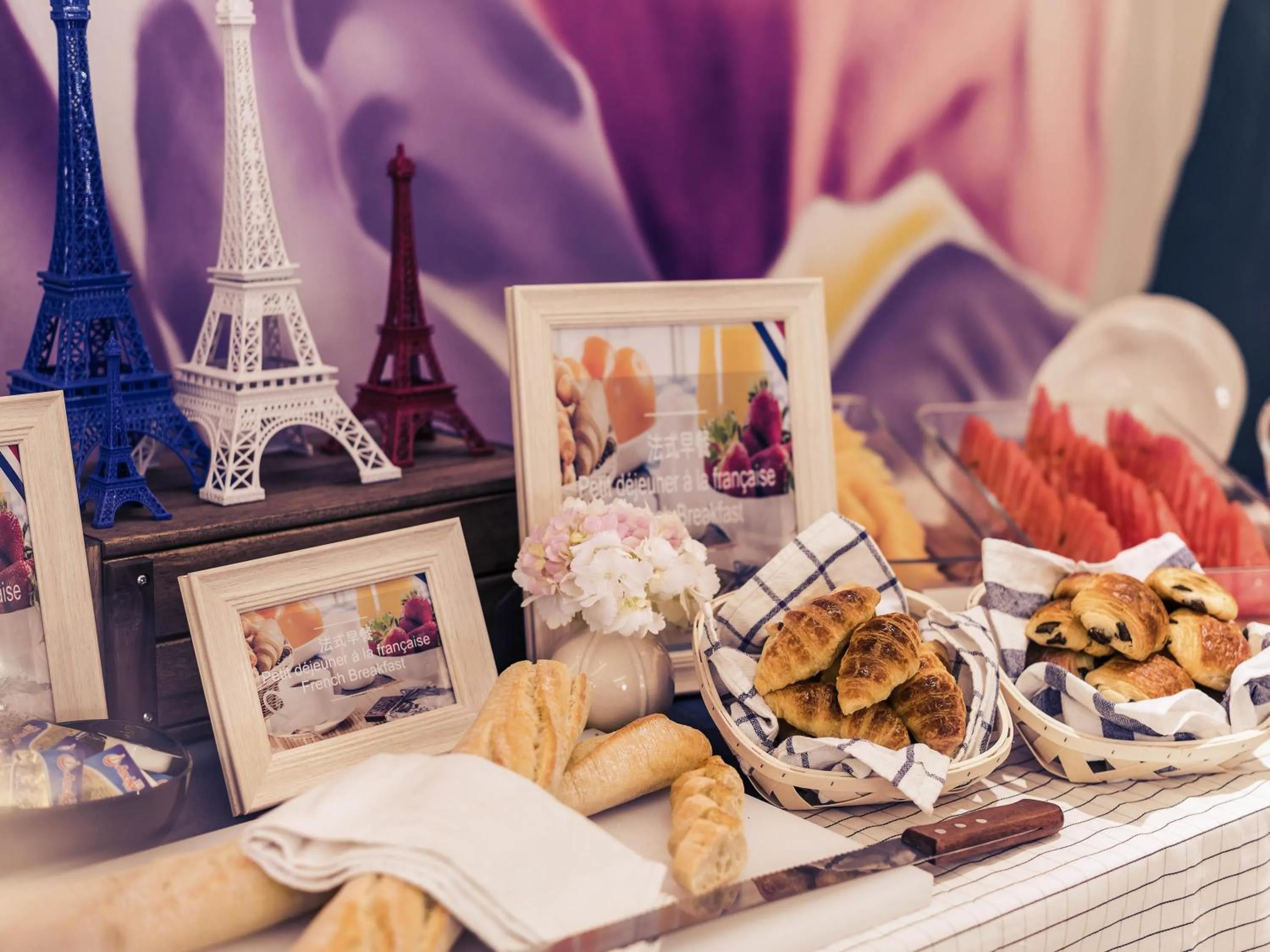 Property building in Mercure Hangzhou West Lake