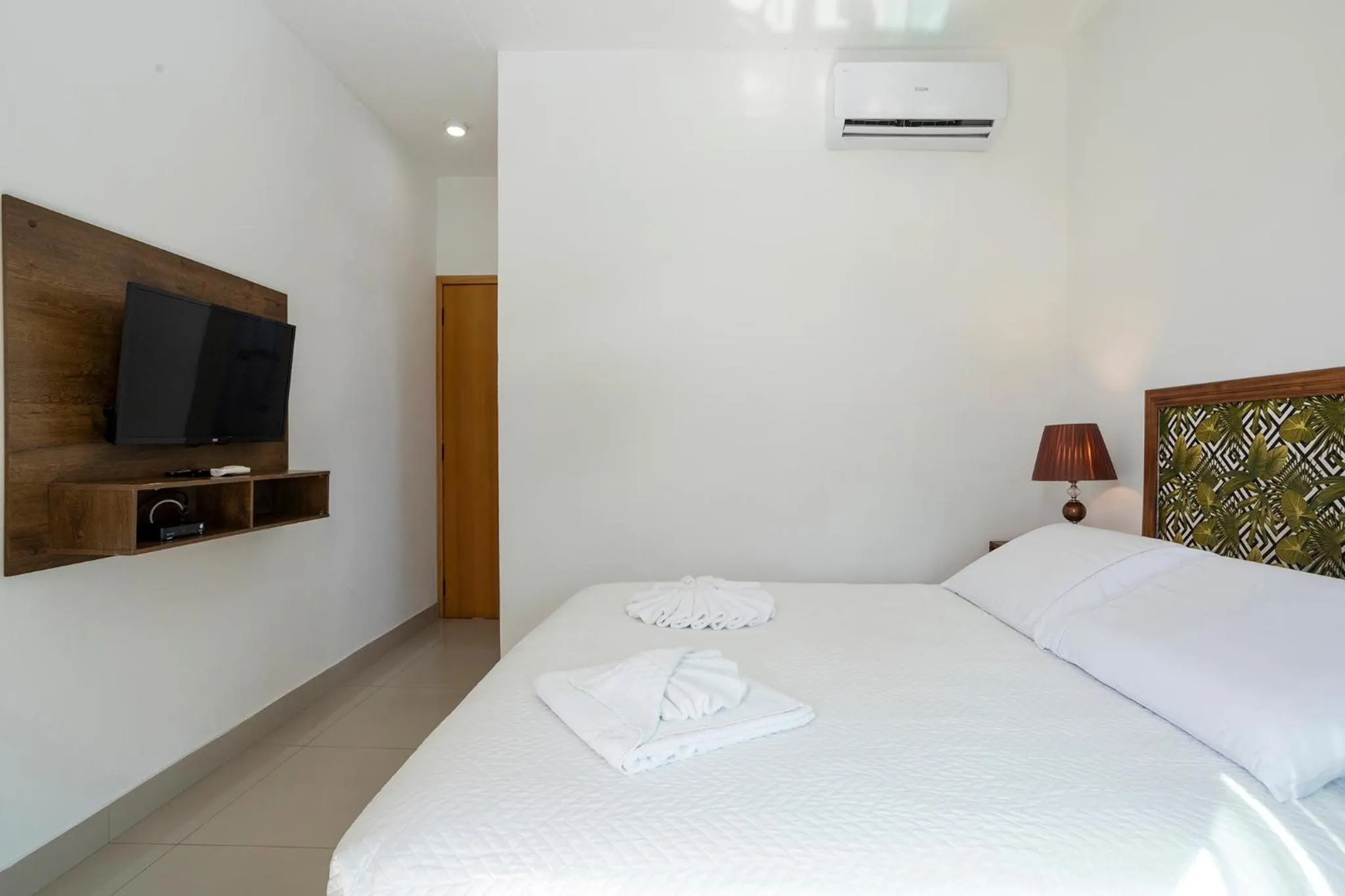 Photo of the whole room, Bed in Pousada Bonns Ventos