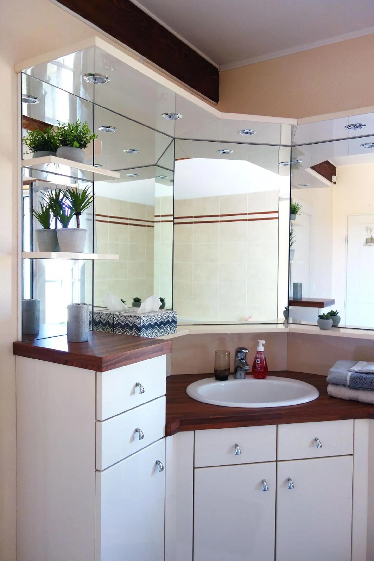 Bathroom in Les Jardins de Camelot