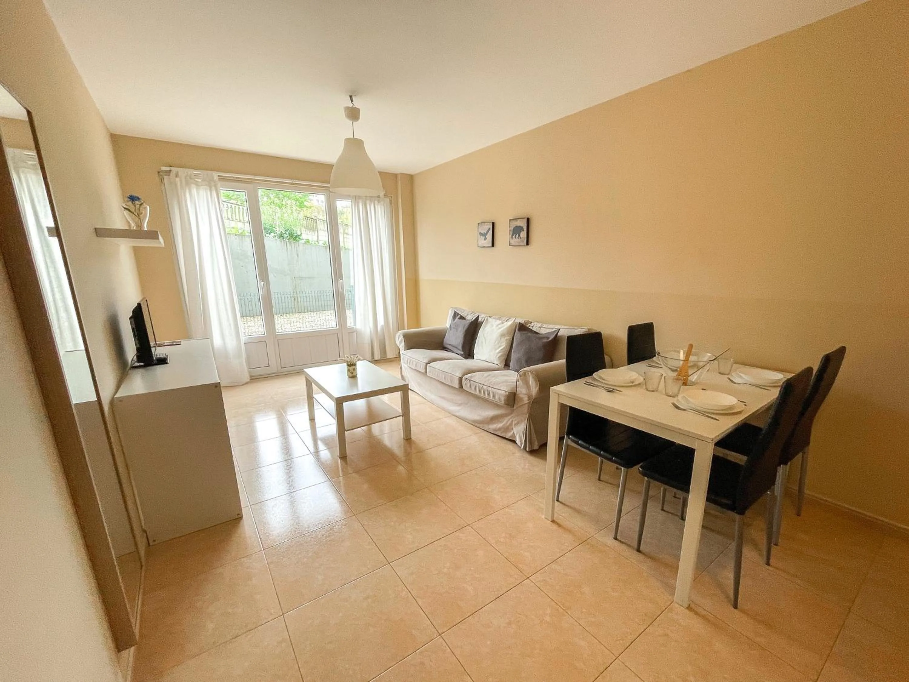 Living room in Alojamientos Playa de las Catedrales 3000