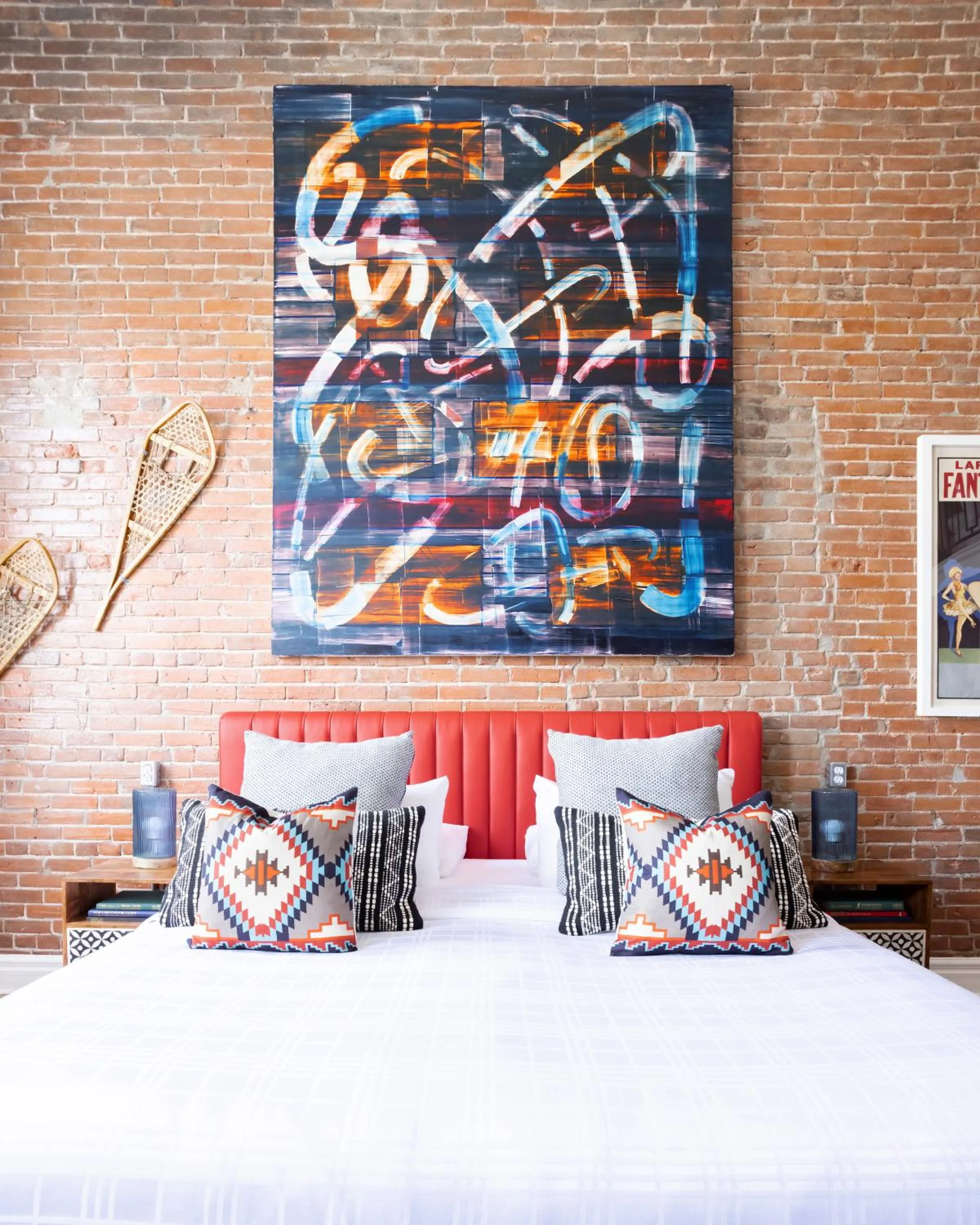 Bed in Retro Suites Hotel