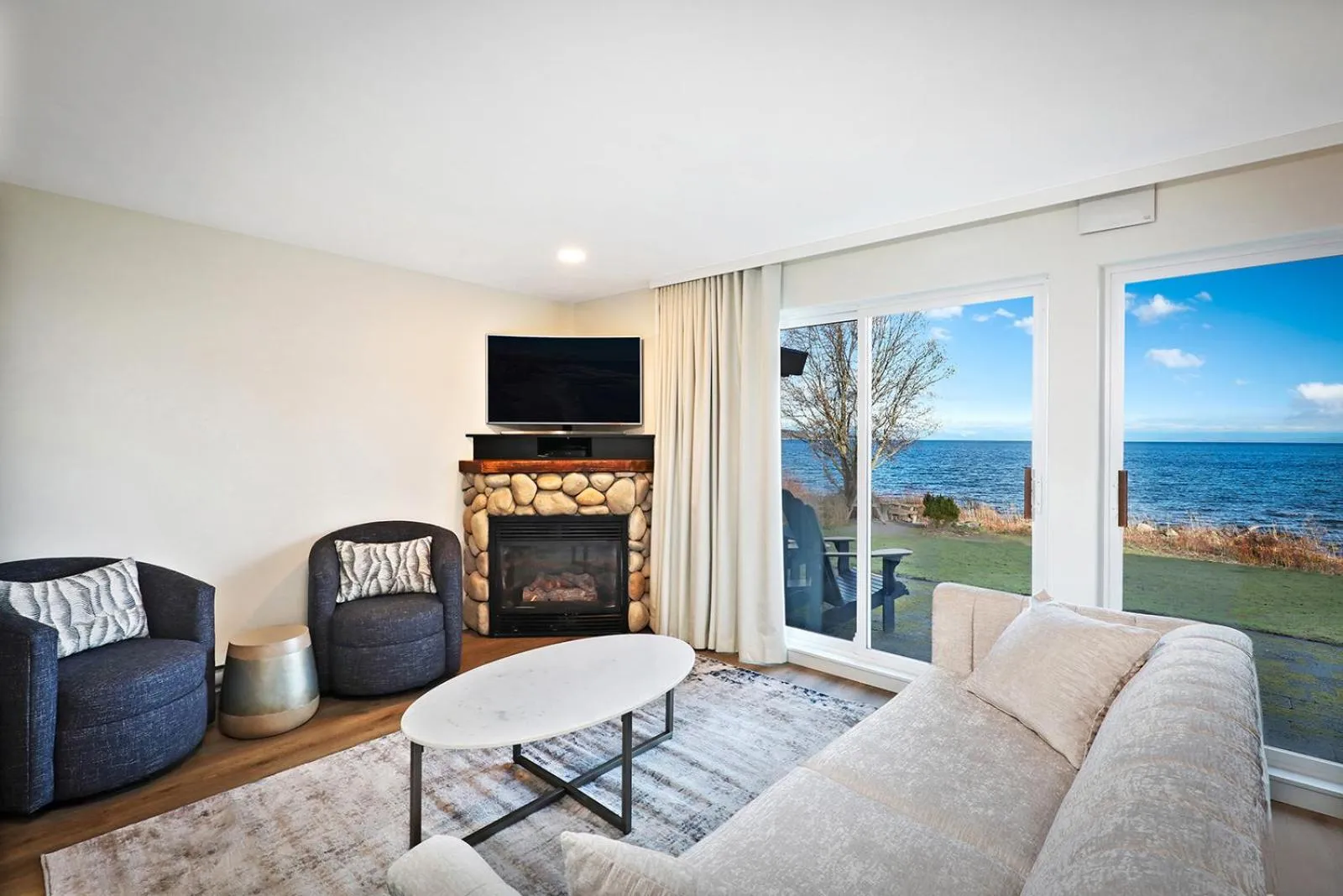 Kingfisher Pacific Resort & Spa