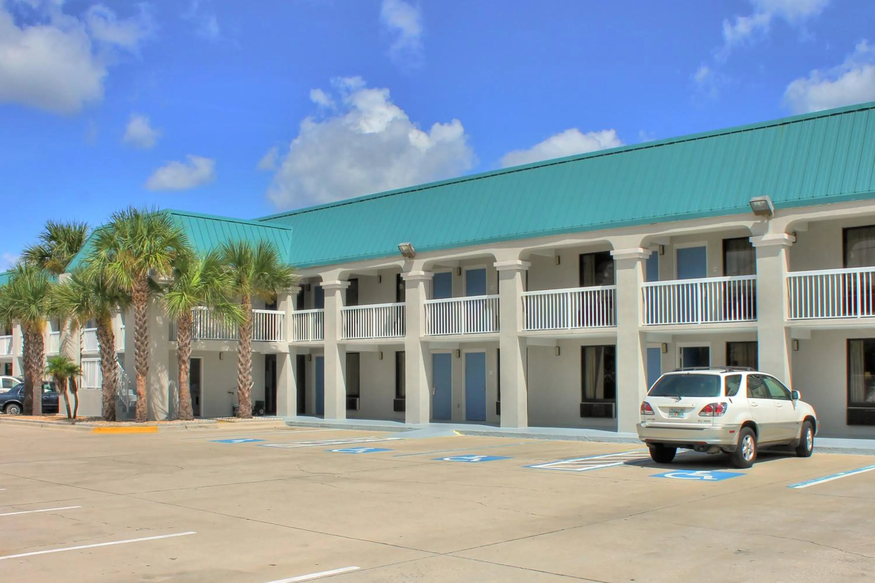 Facade/entrance in Regency Inn & Suites - Saint Augustine