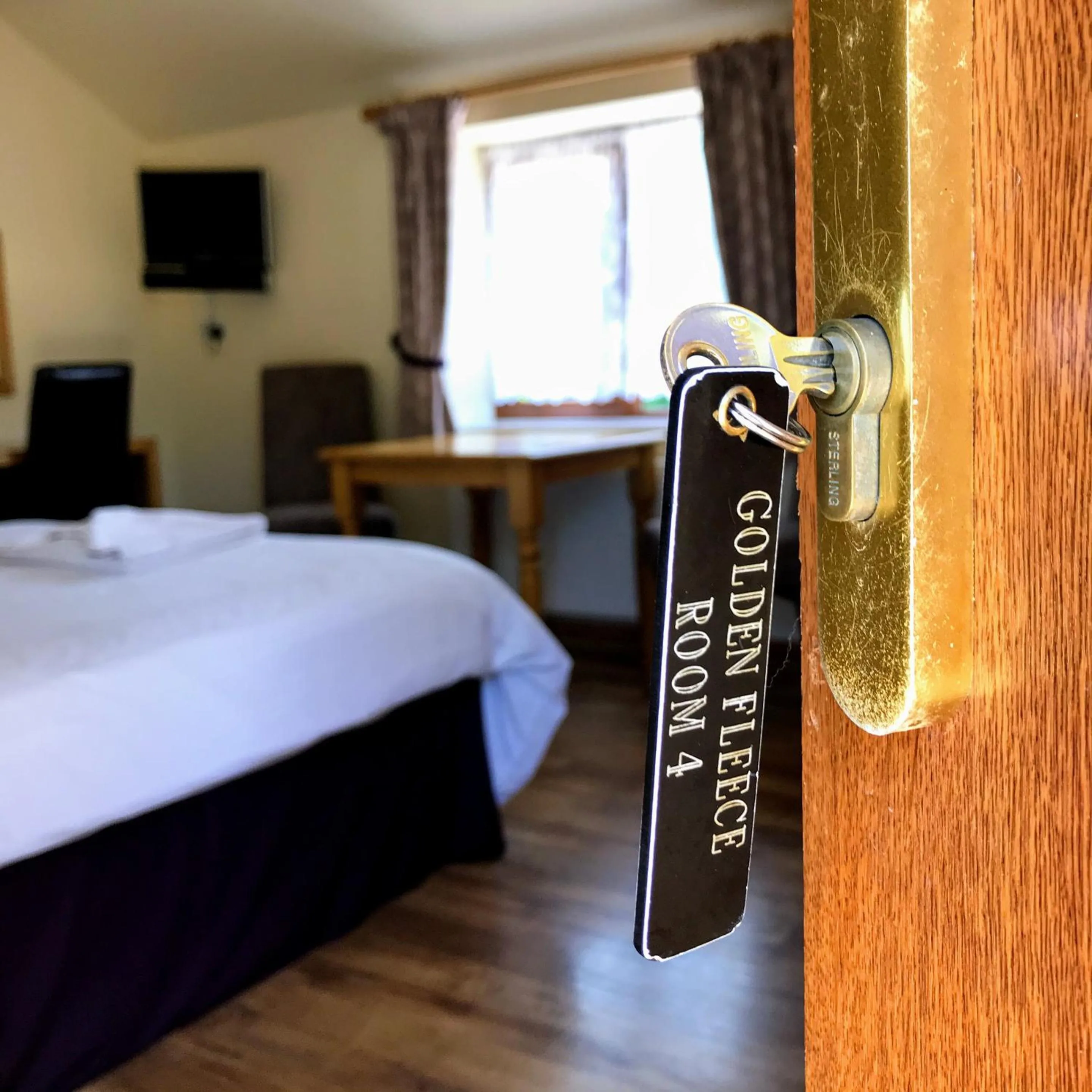 Bedroom, Bed in The Golden Fleece