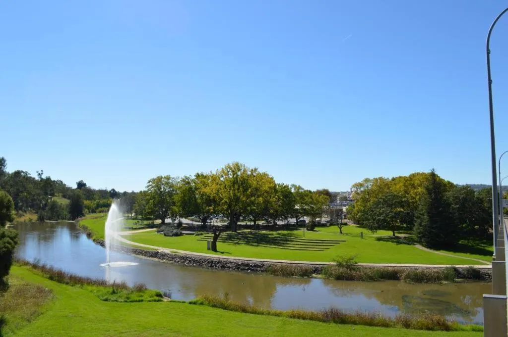 Sapphire City Motor Inn