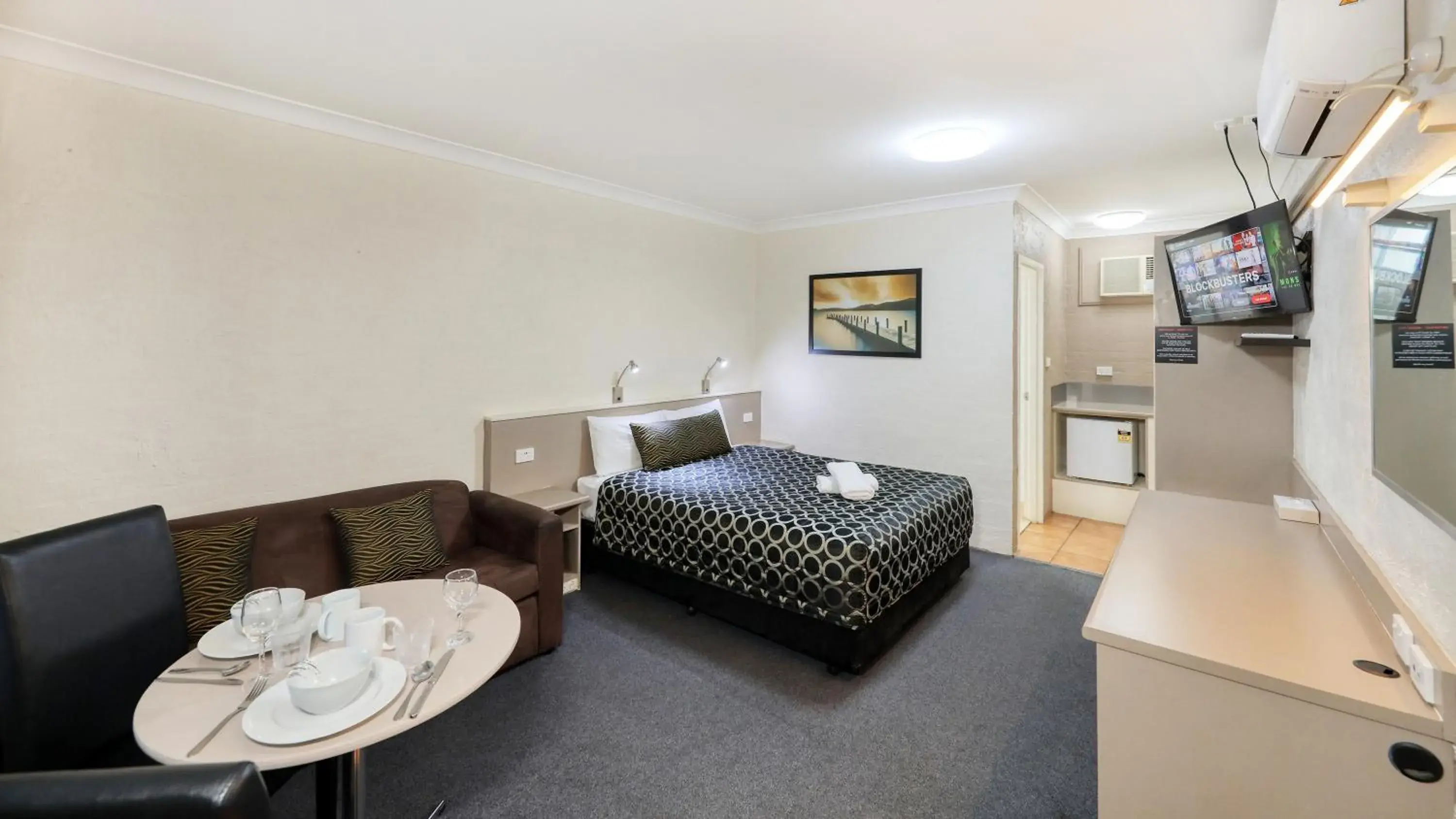 Executive Suite in Sapphire City Motor Inn Executive Suite in Sapphire City Motor Inn