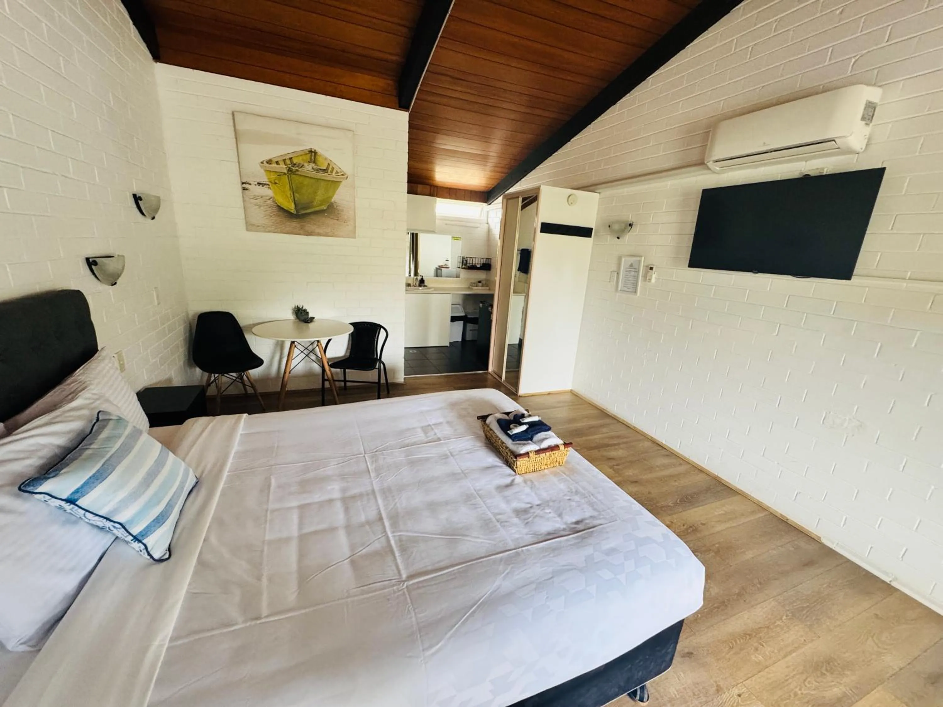 Bedroom, Bed in Jetty Motel The Entrance