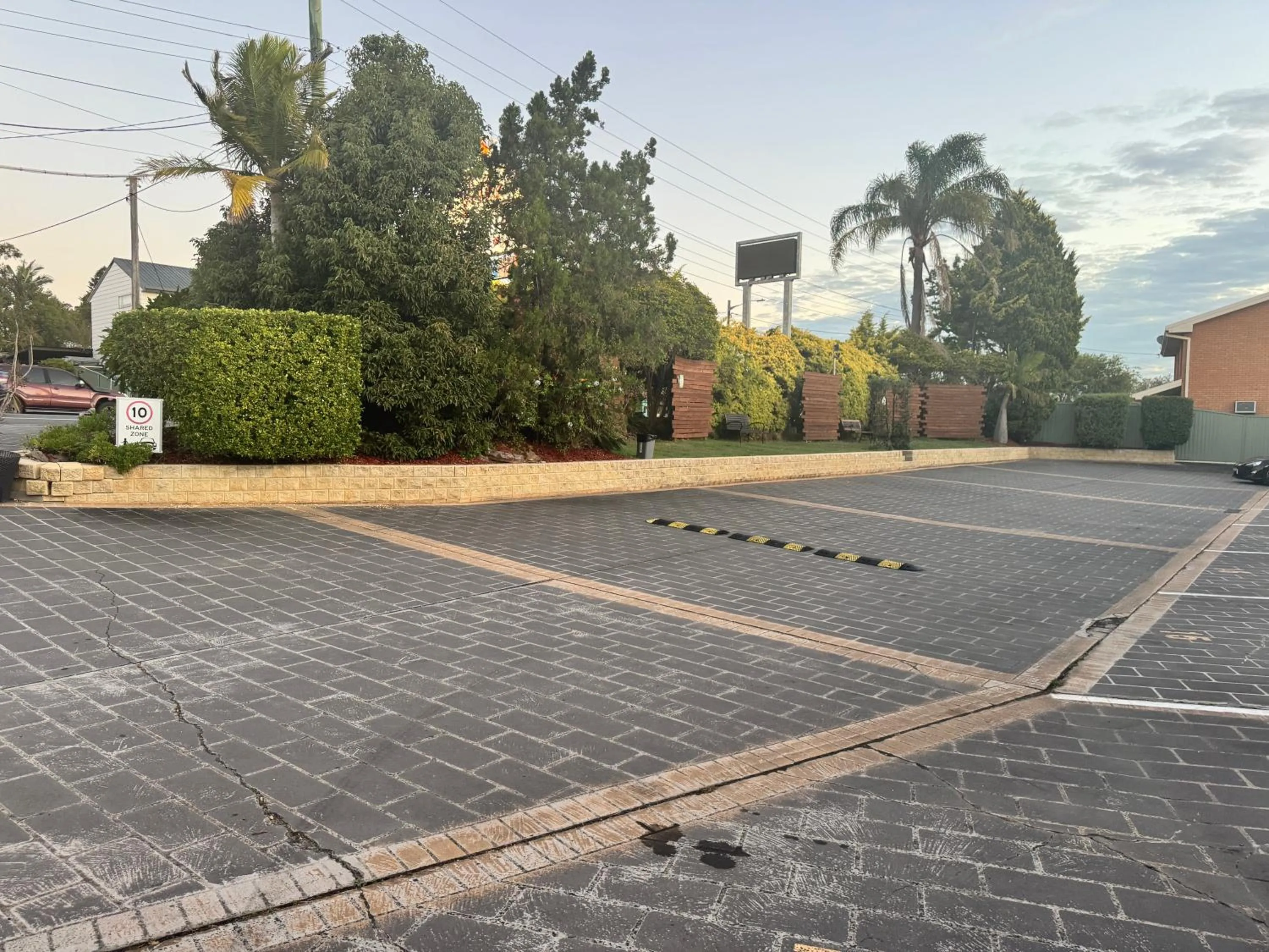 Parking in Jetty Motel The Entrance