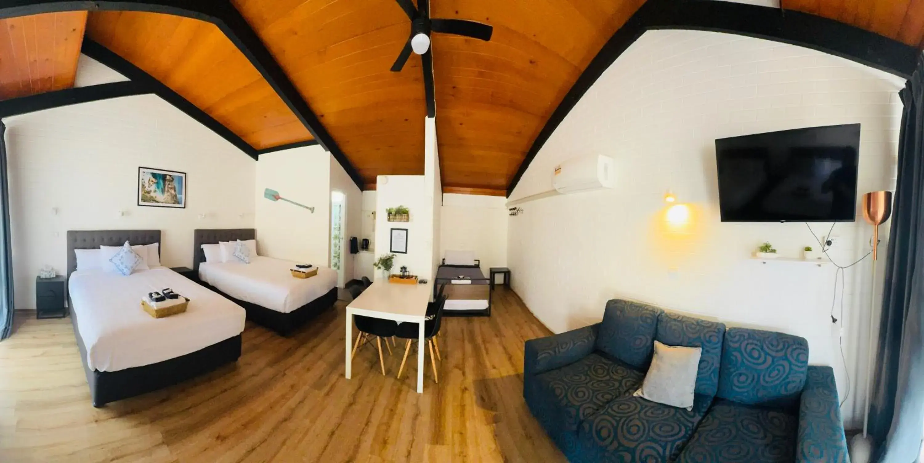 Deluxe Family Suite in Jetty Motel The Entrance Deluxe Family Suite in Jetty Motel The Entrance