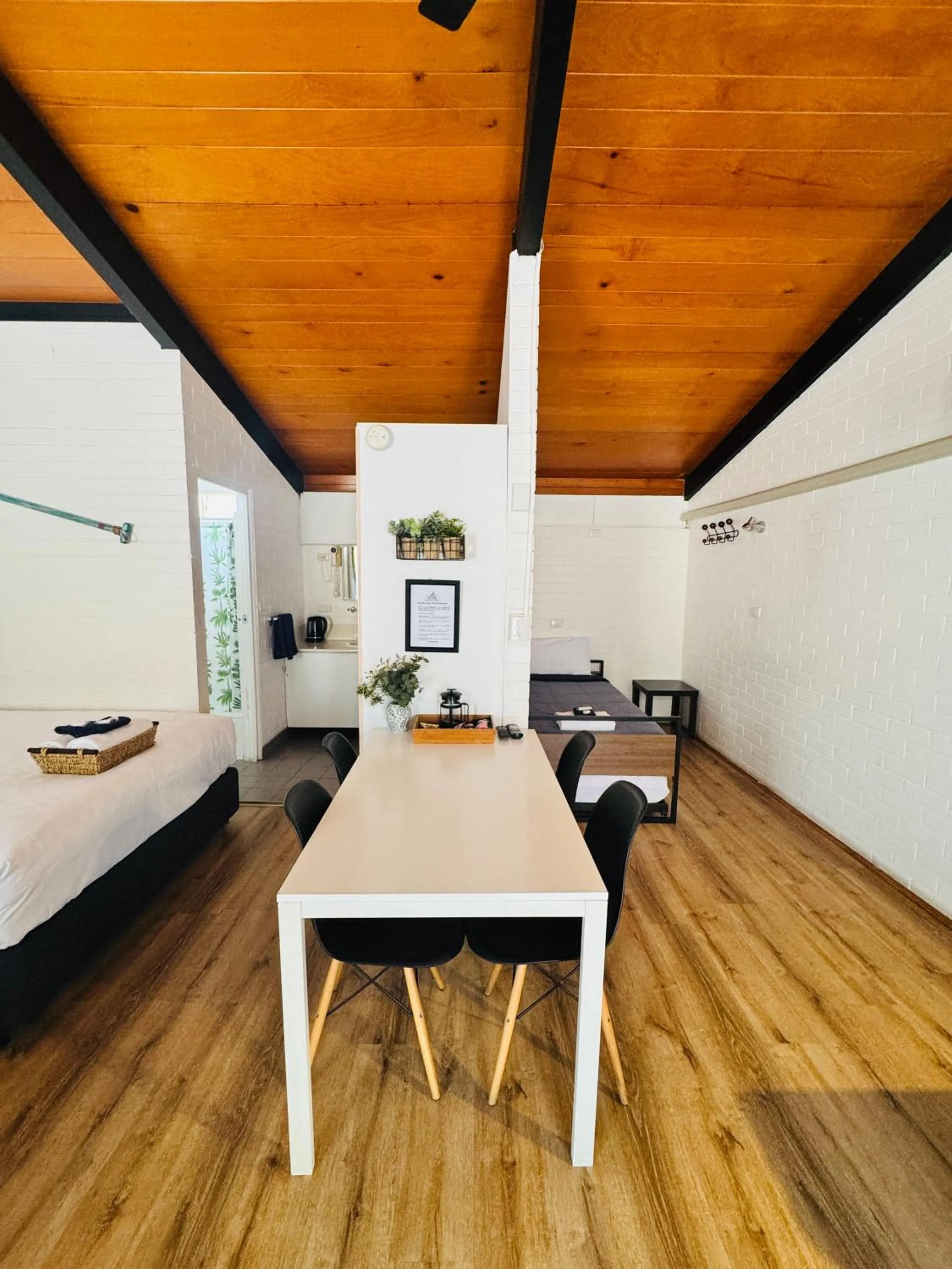 Dining area in Jetty Motel The Entrance