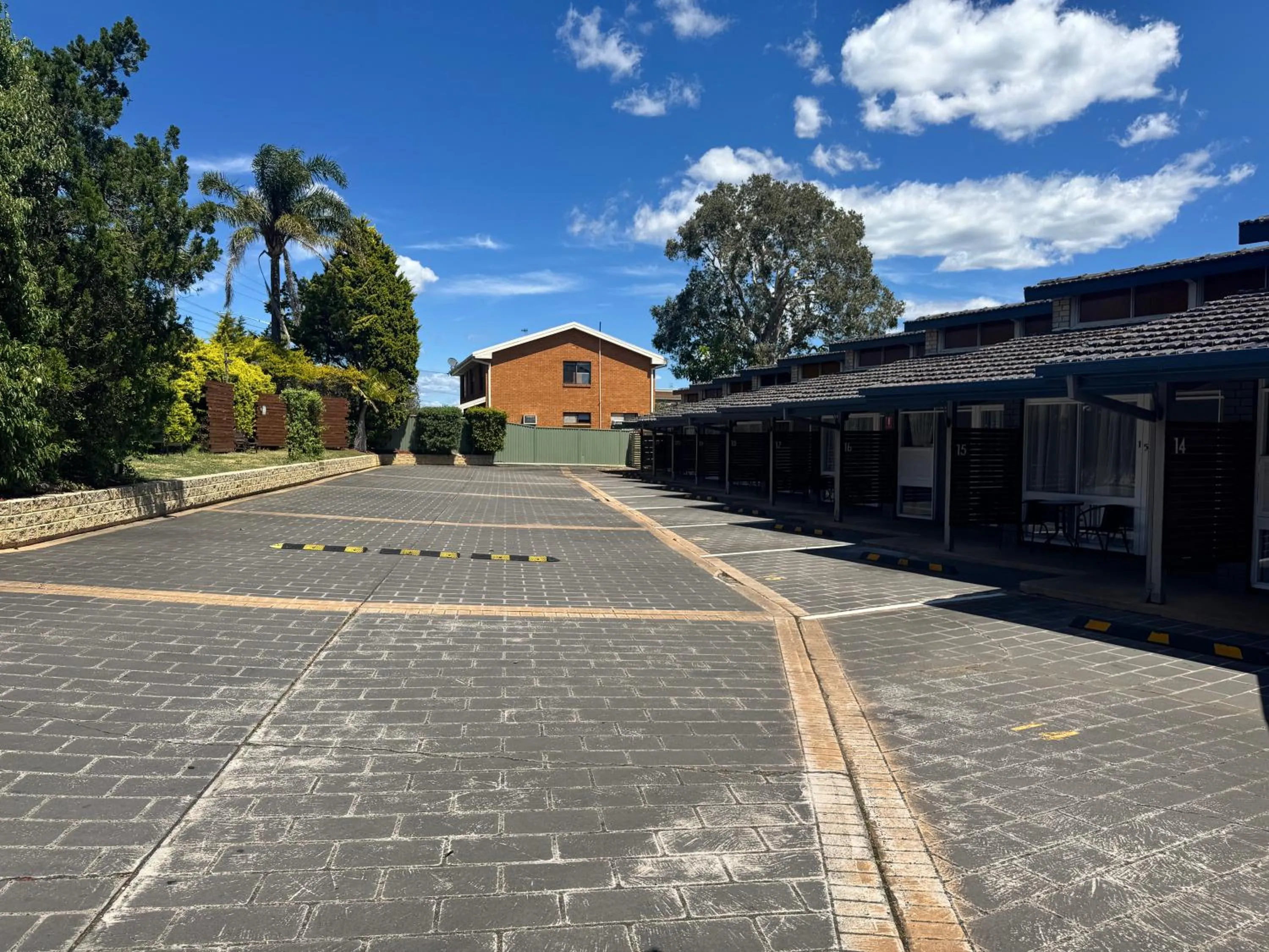 Property building in Jetty Motel The Entrance
