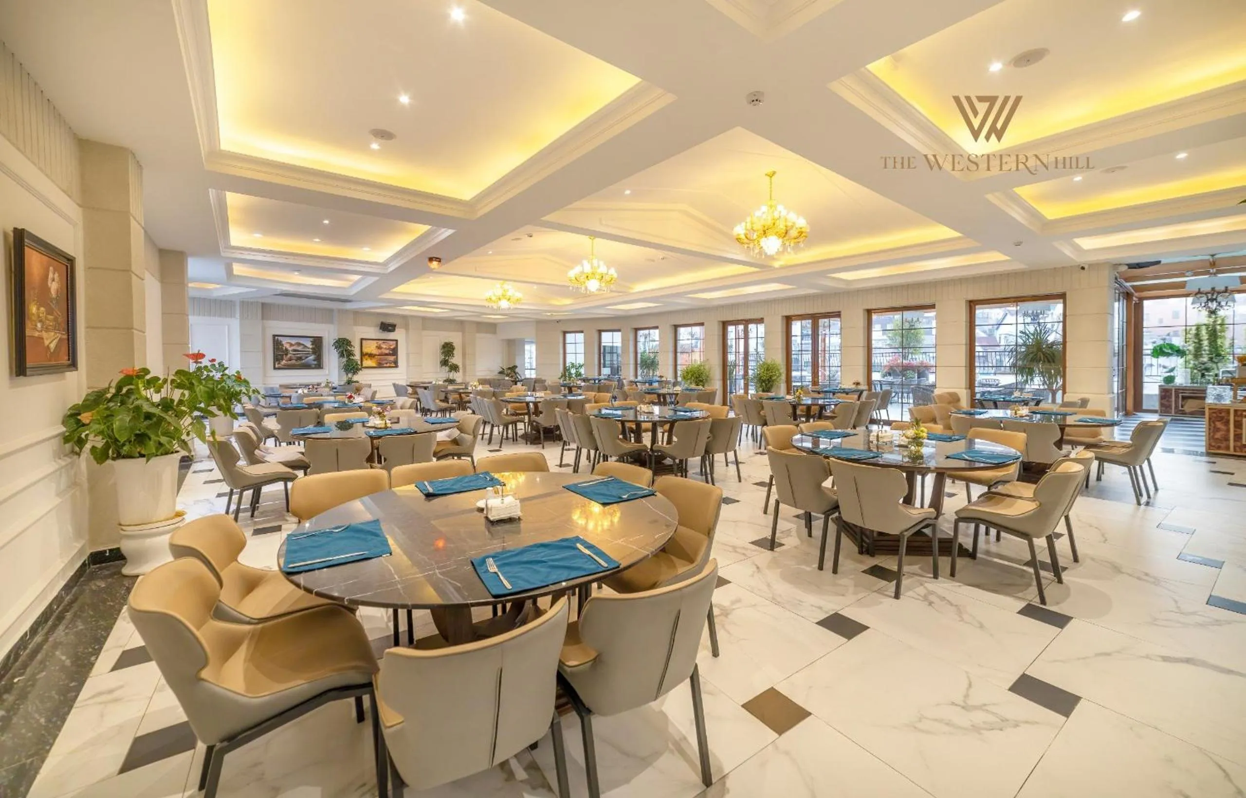 Restaurant/places to eat in River Prince Hotel