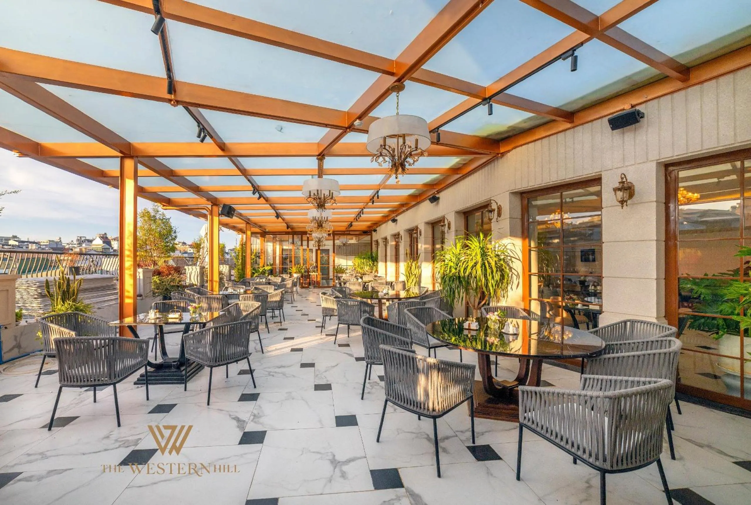 Restaurant/places to eat in River Prince Hotel