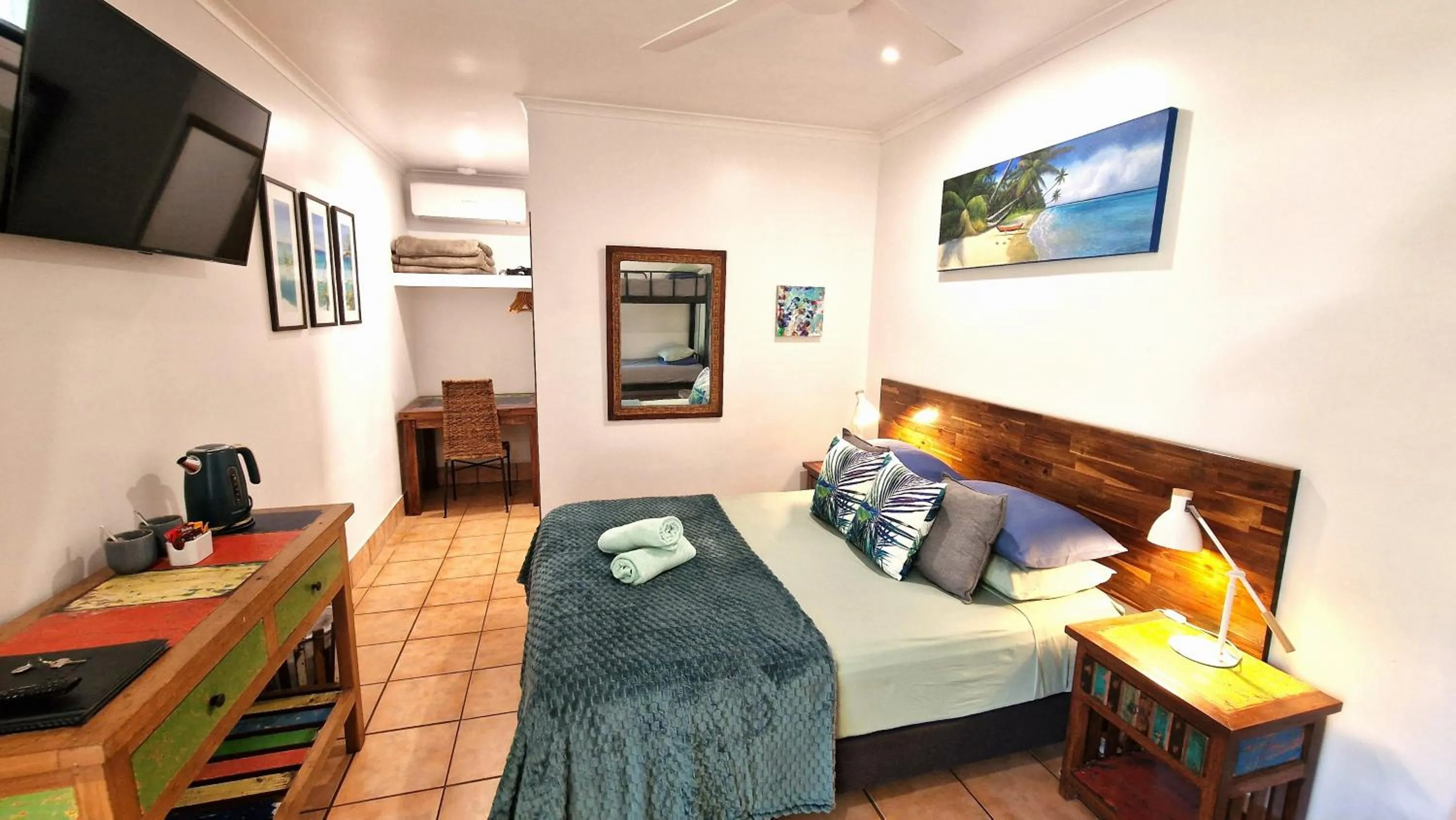 Bed in Rainforest Motel