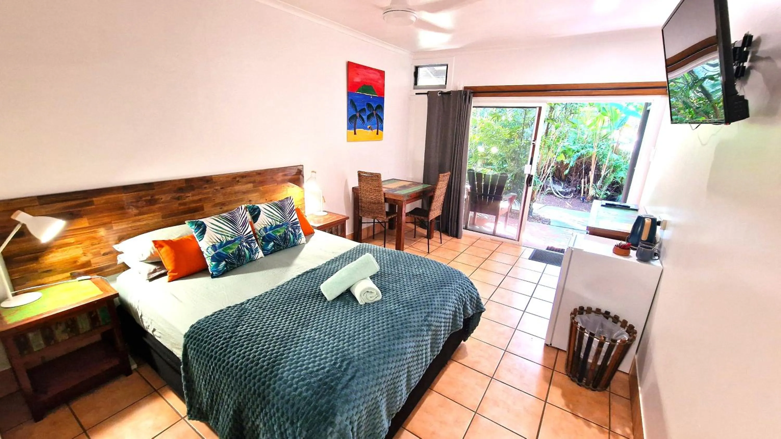 Bed in Rainforest Motel