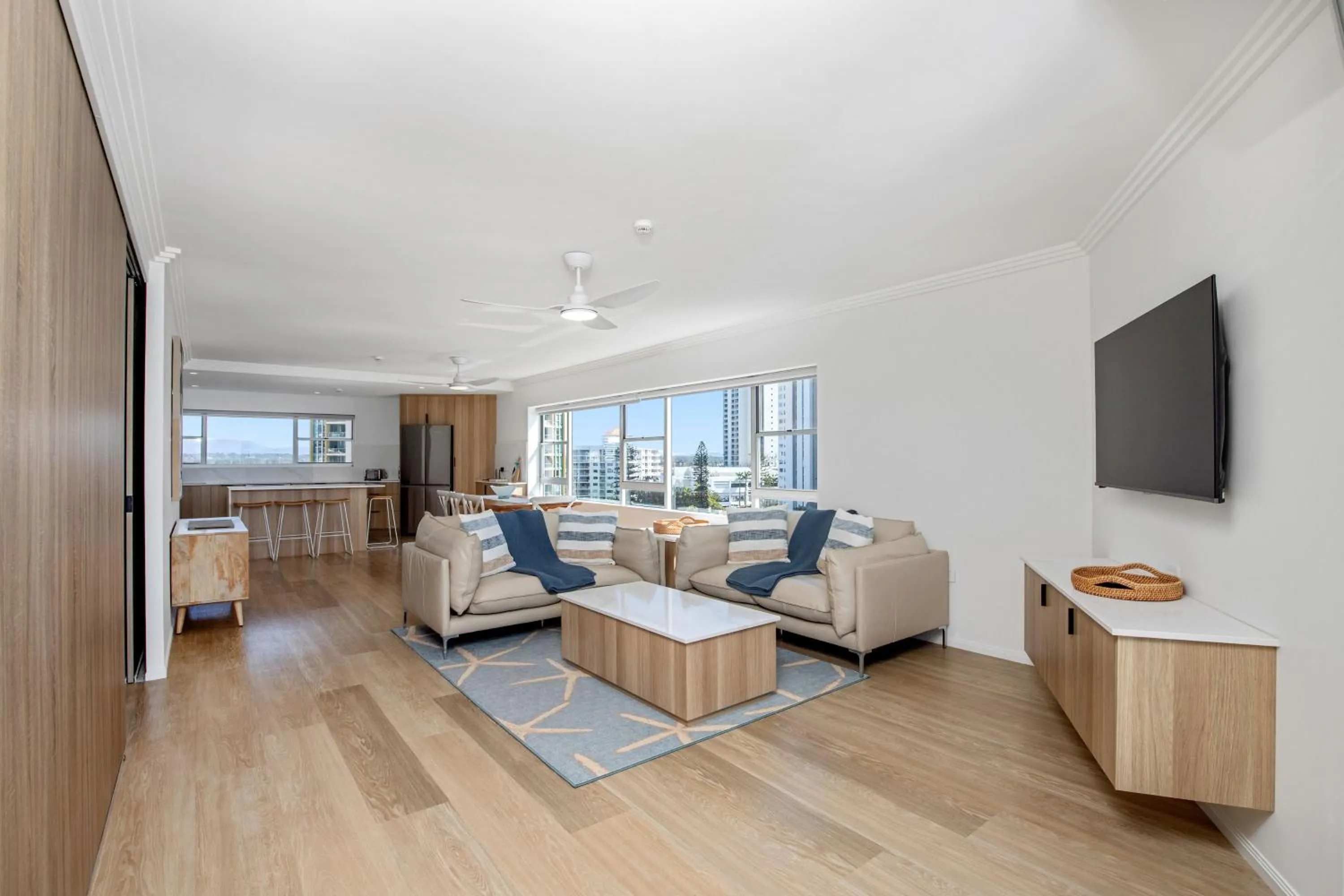 Pacific Plaza Apartments