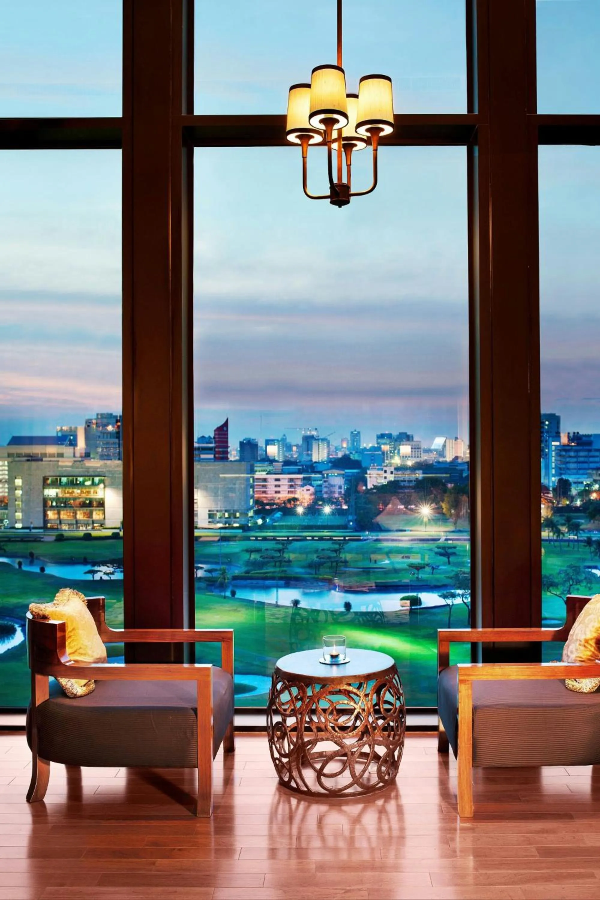 Lounge or bar in The St. Regis Bangkok