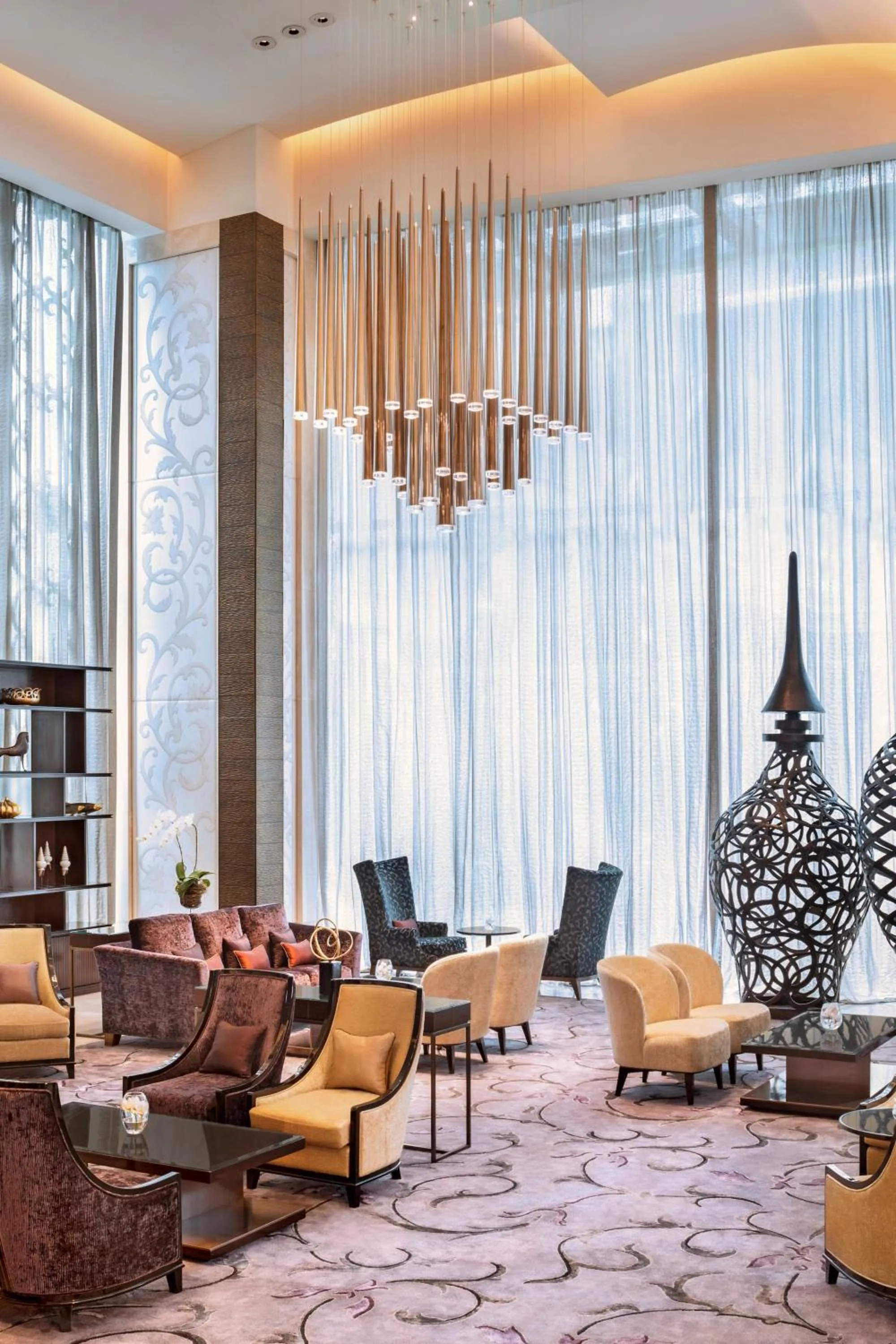 Lounge or bar in The St. Regis Bangkok