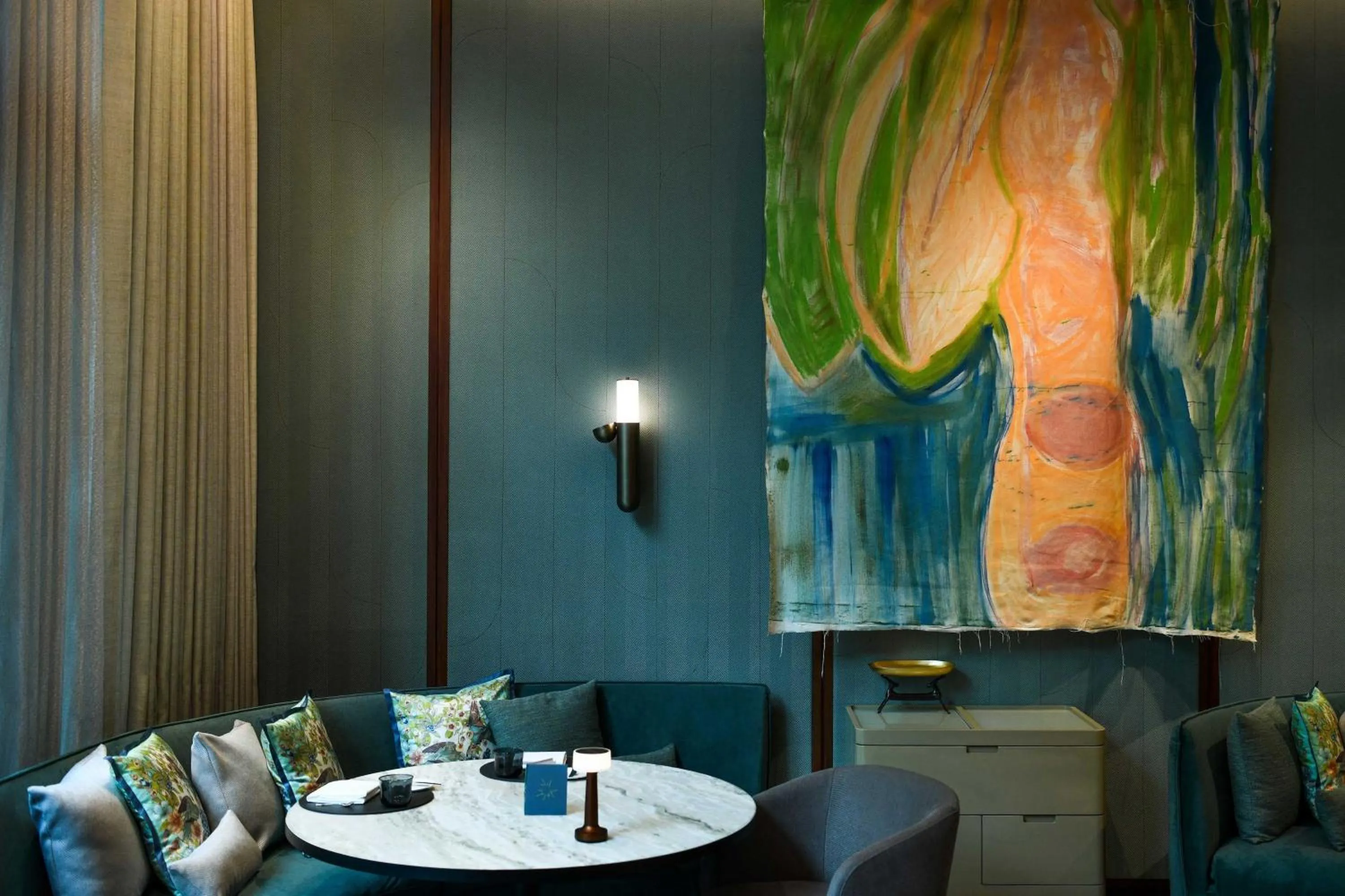 Restaurant/places to eat in The St. Regis Bangkok