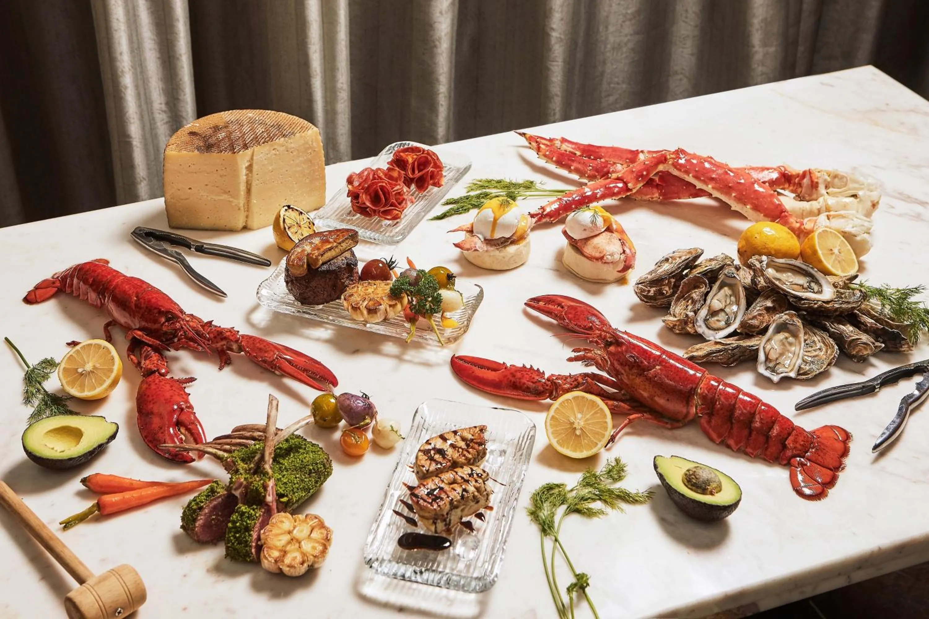 Restaurant/places to eat in The St. Regis Bangkok