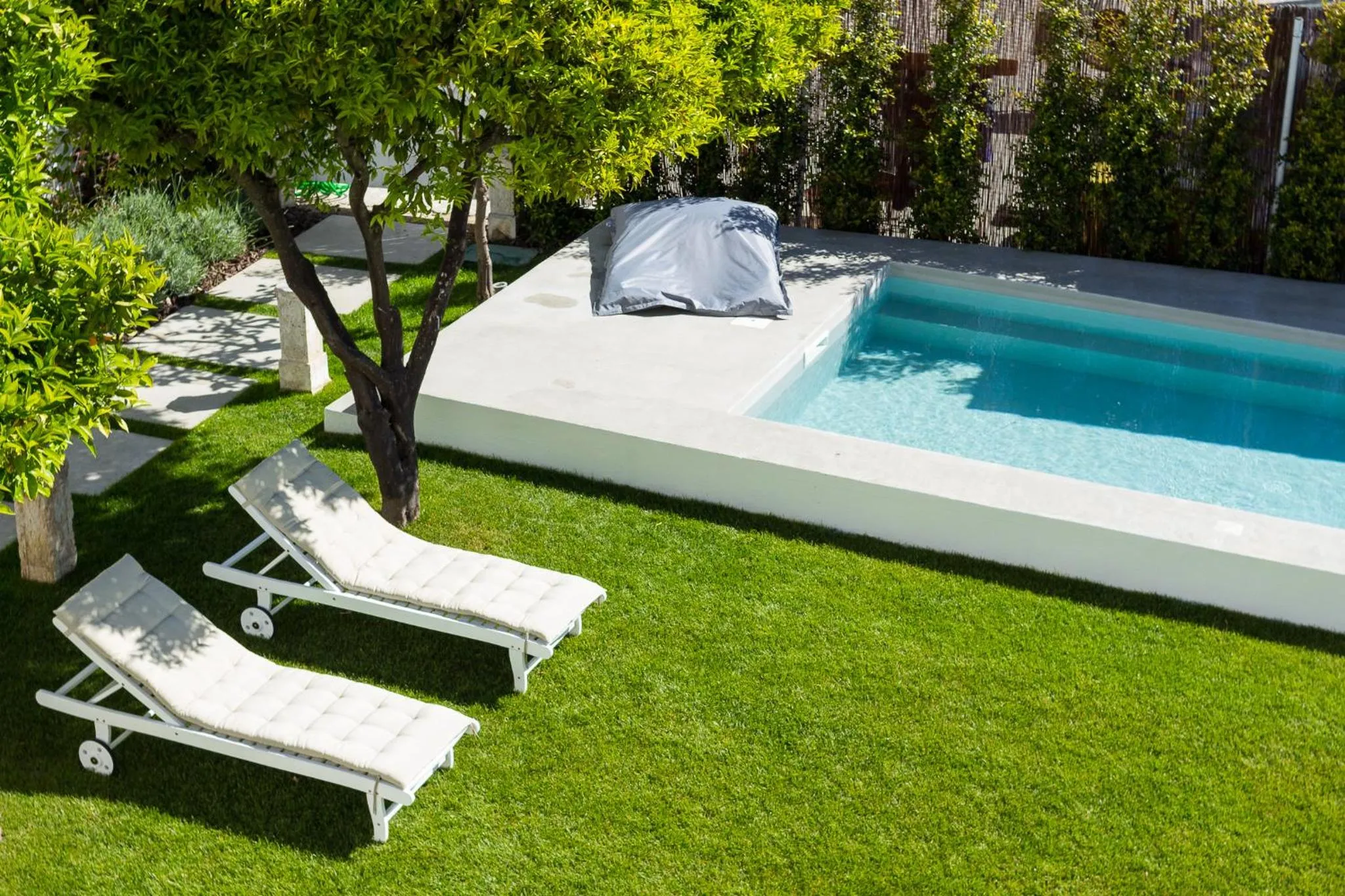 Garden in Dona Graca Lisbon Apartments