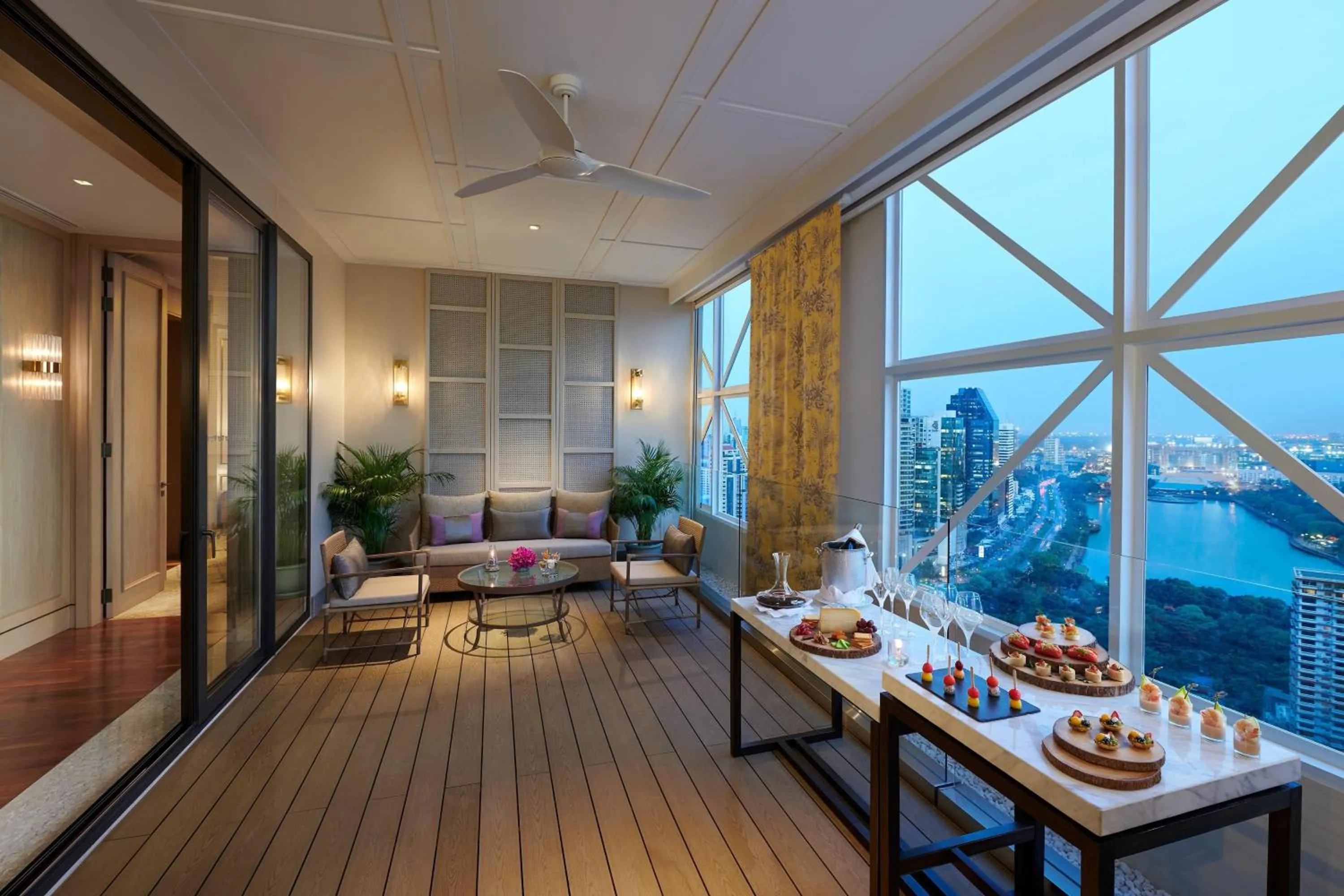 Photo of the whole room in Sheraton Grande Sukhumvit, a Luxury Collection Hotel, Bangkok