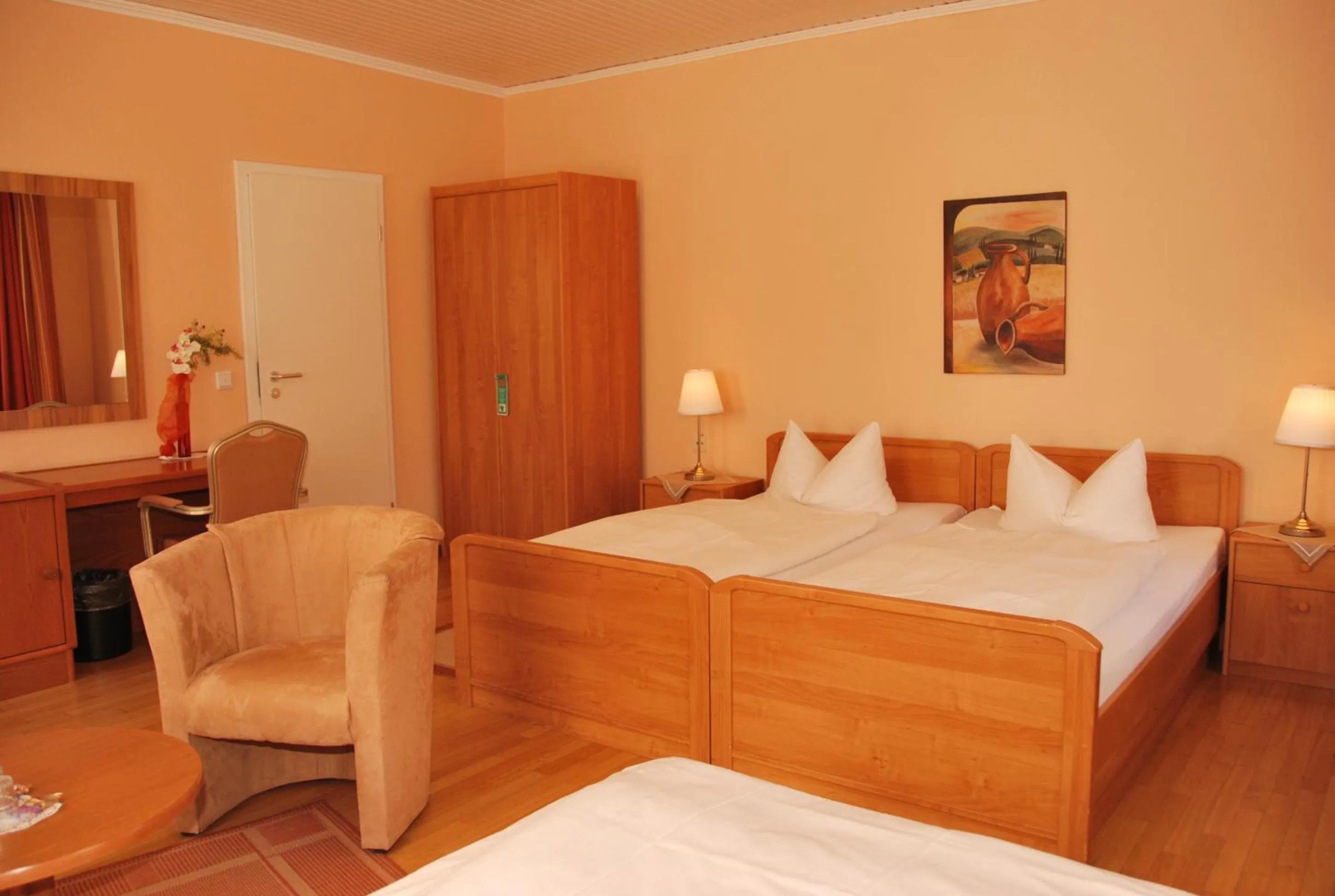 Photo of the whole room, Bed in Gasthaus Kempermann