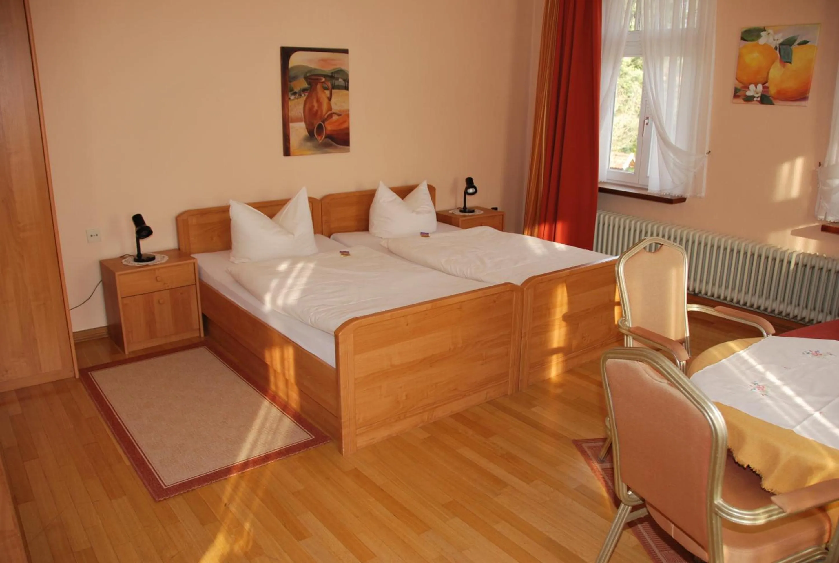 Day, Bed in Gasthaus Kempermann