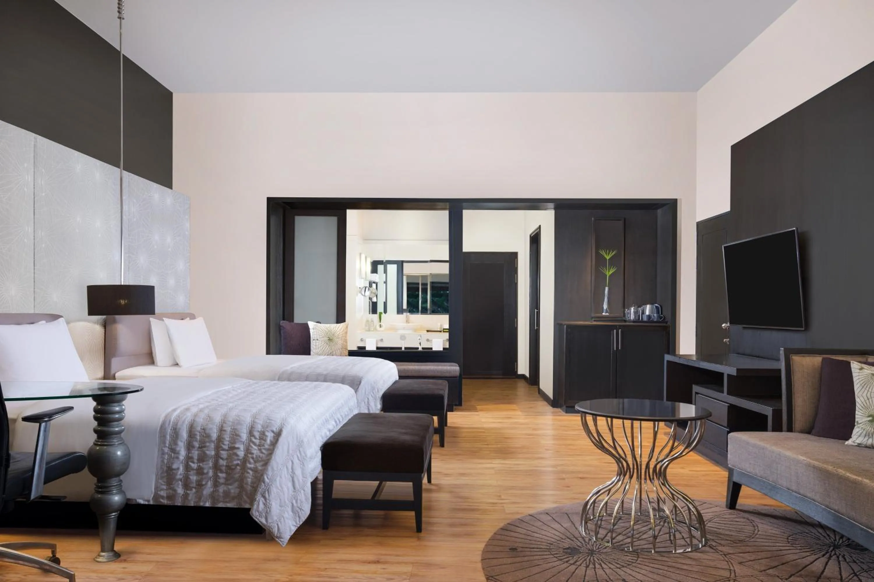 Photo of the whole room, Bed in Le Meridien Chiang Rai Resort, Thailand