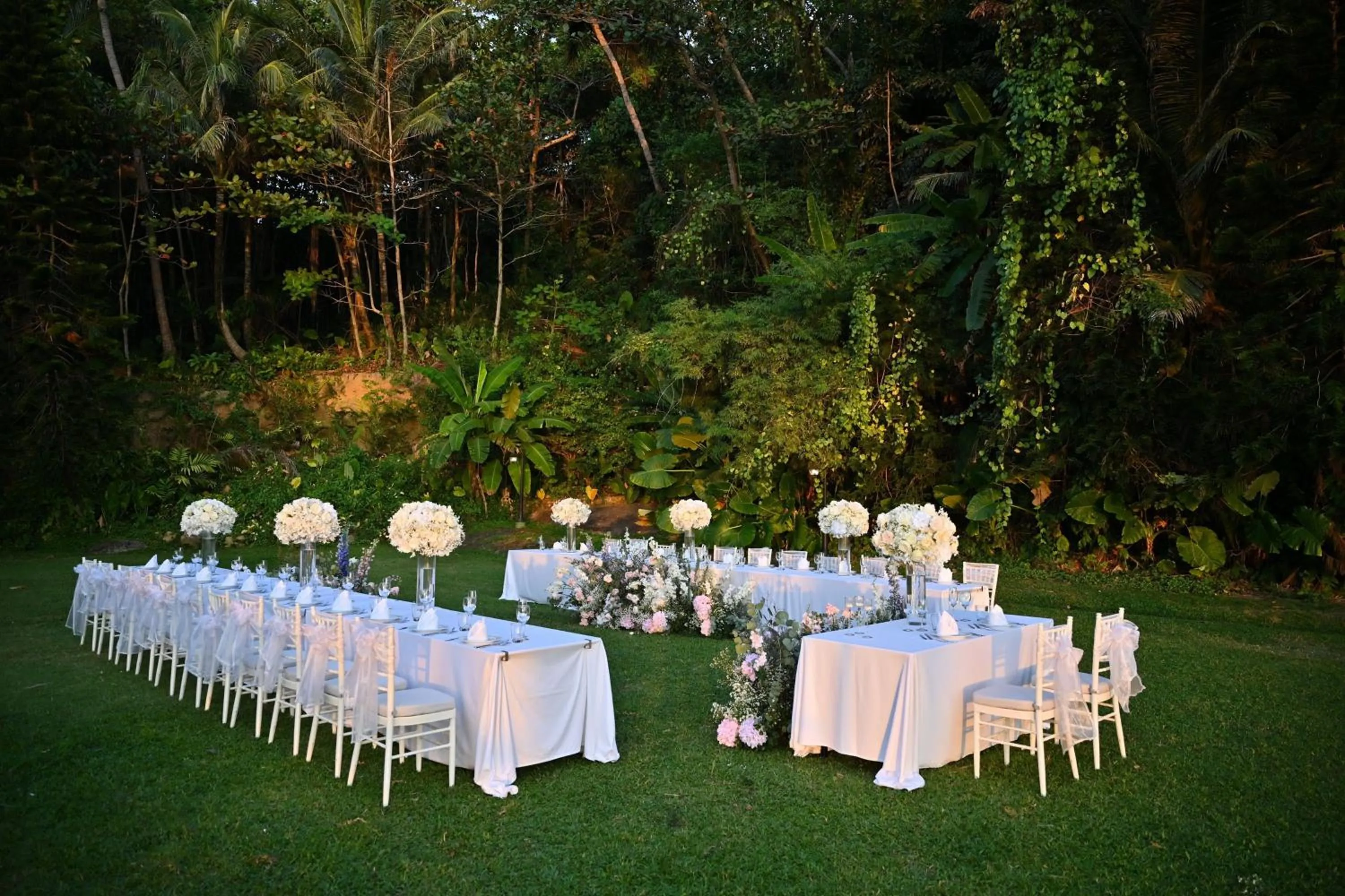 Banquet/Function facilities in Le Meridien Phuket Beach Resort
