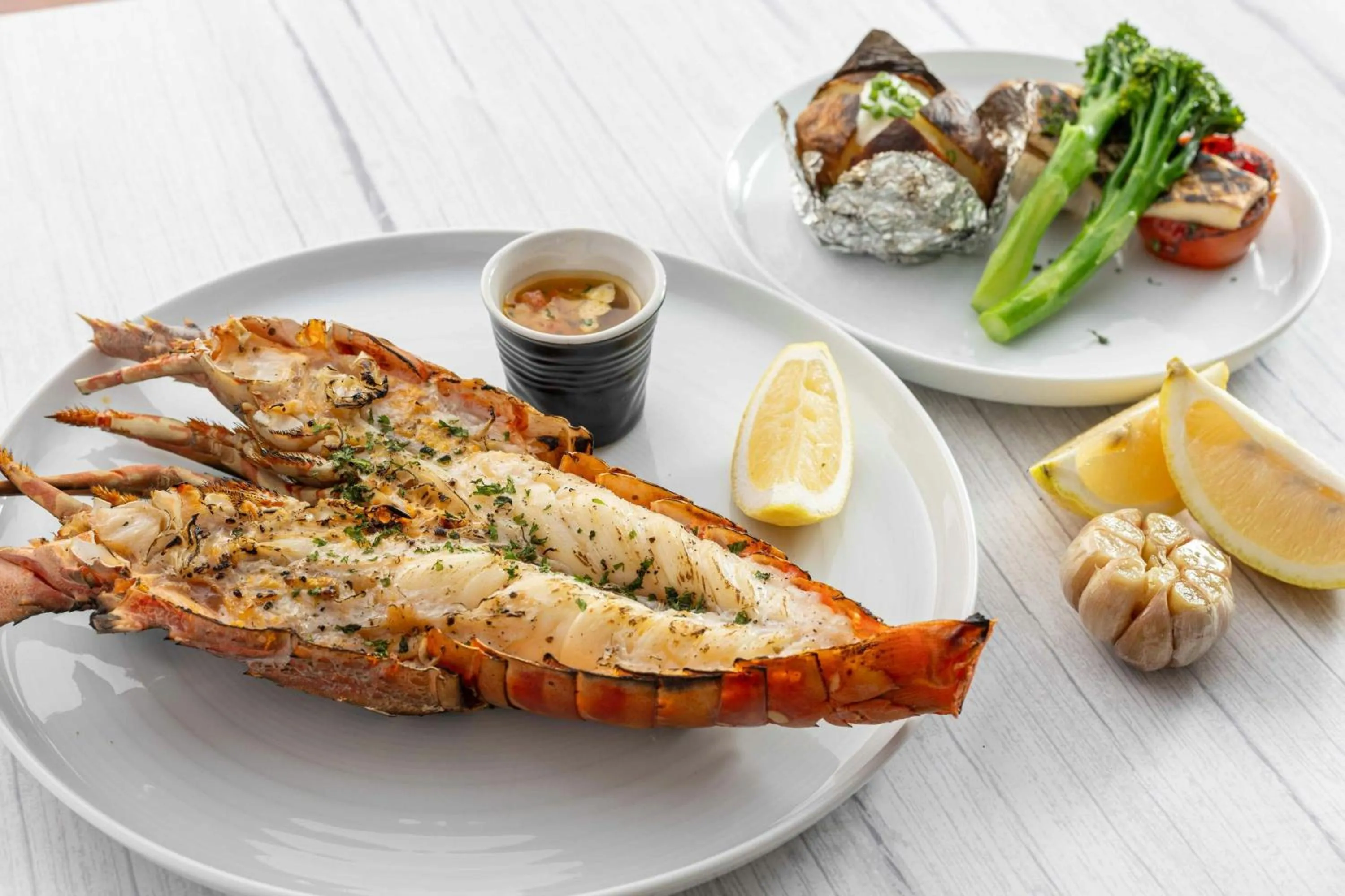 Restaurant/places to eat in Le Meridien Phuket Beach Resort