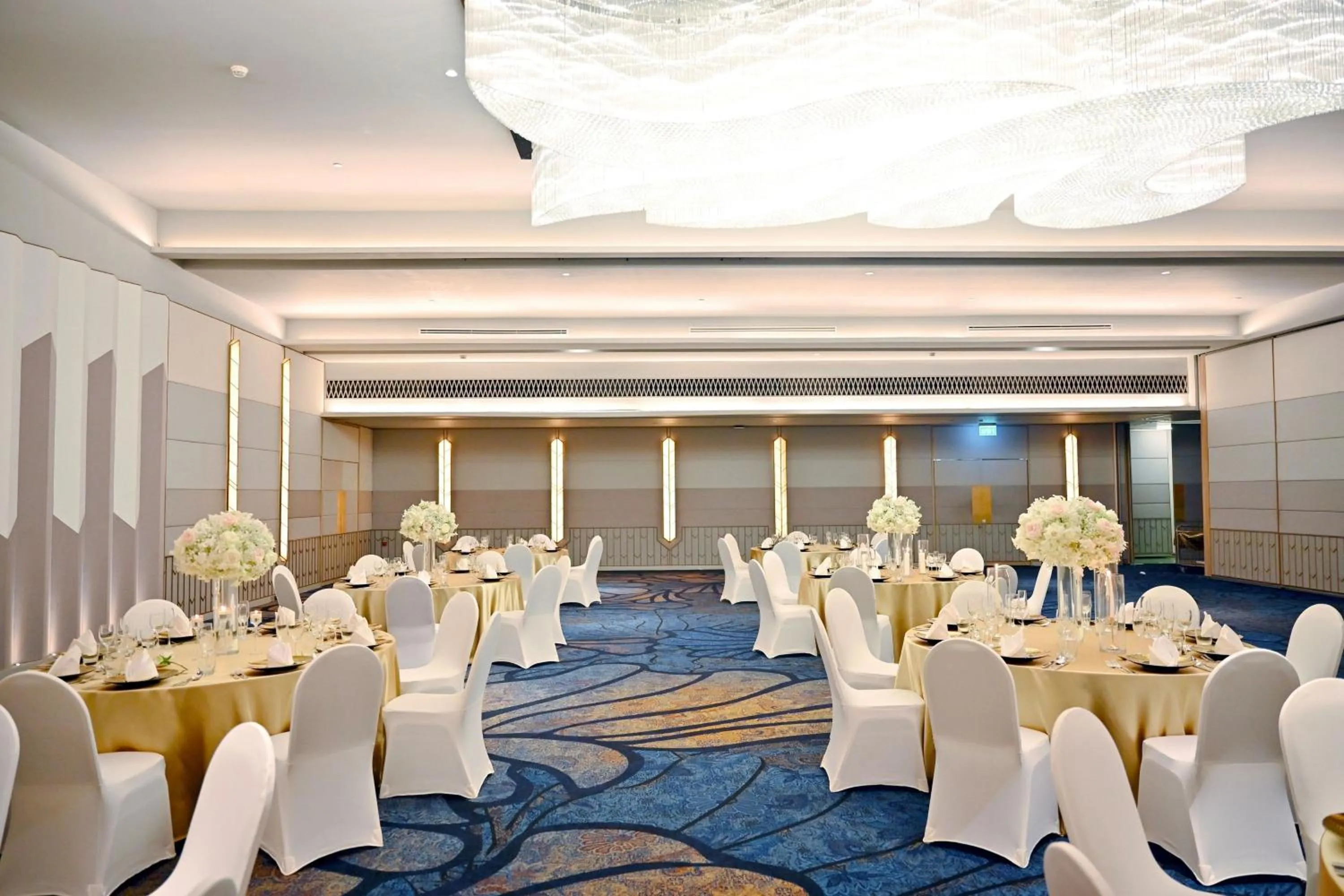 Banquet/Function facilities in Le Meridien Phuket Beach Resort