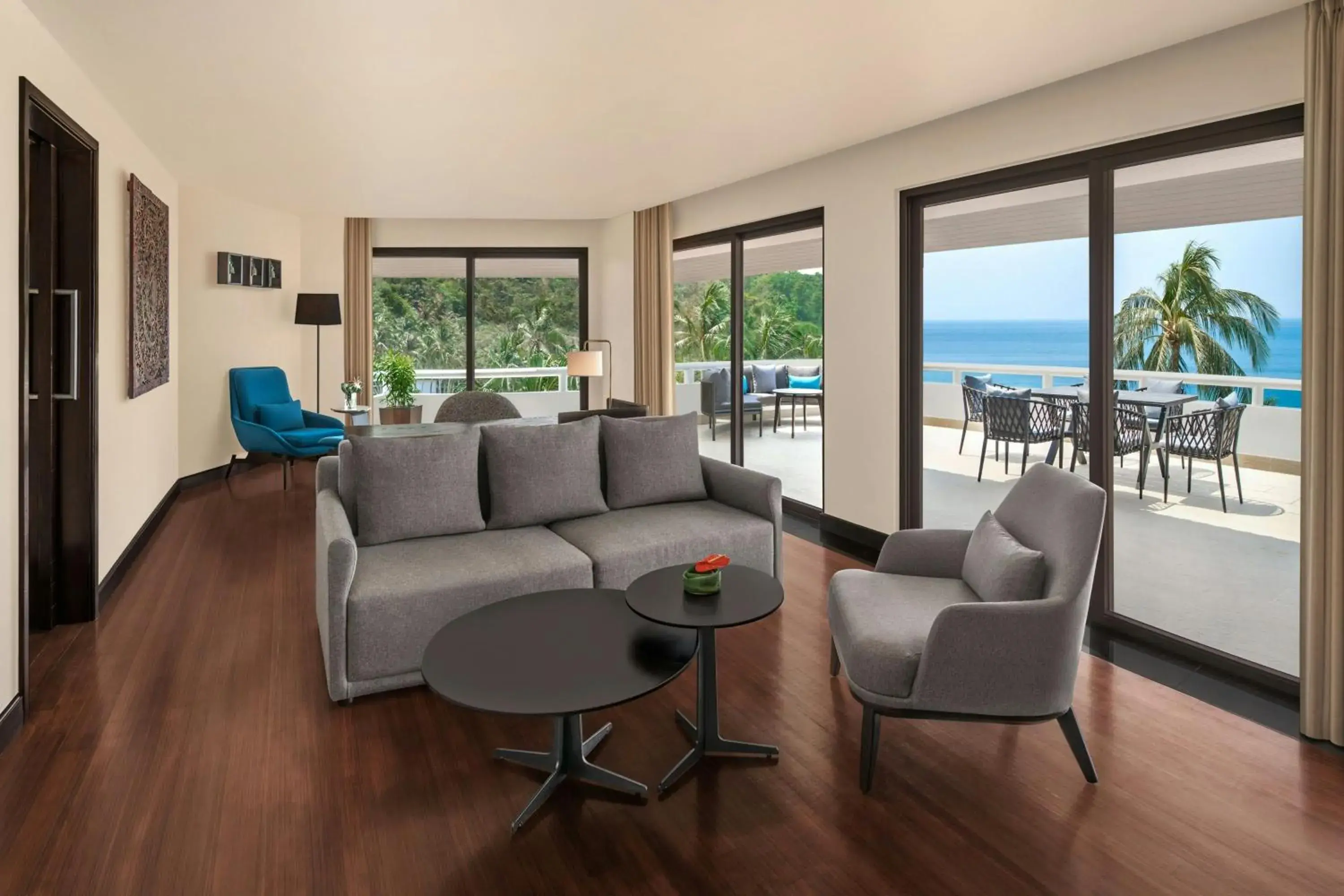 Grand Suite, 2 Bedroom Suite, Oceanfront, Balcony in Le Meridien Phuket Beach Resort Grand Suite, 2 Bedroom Suite, Oceanfront, Balcony in Le Meridien Phuket Beach Resort