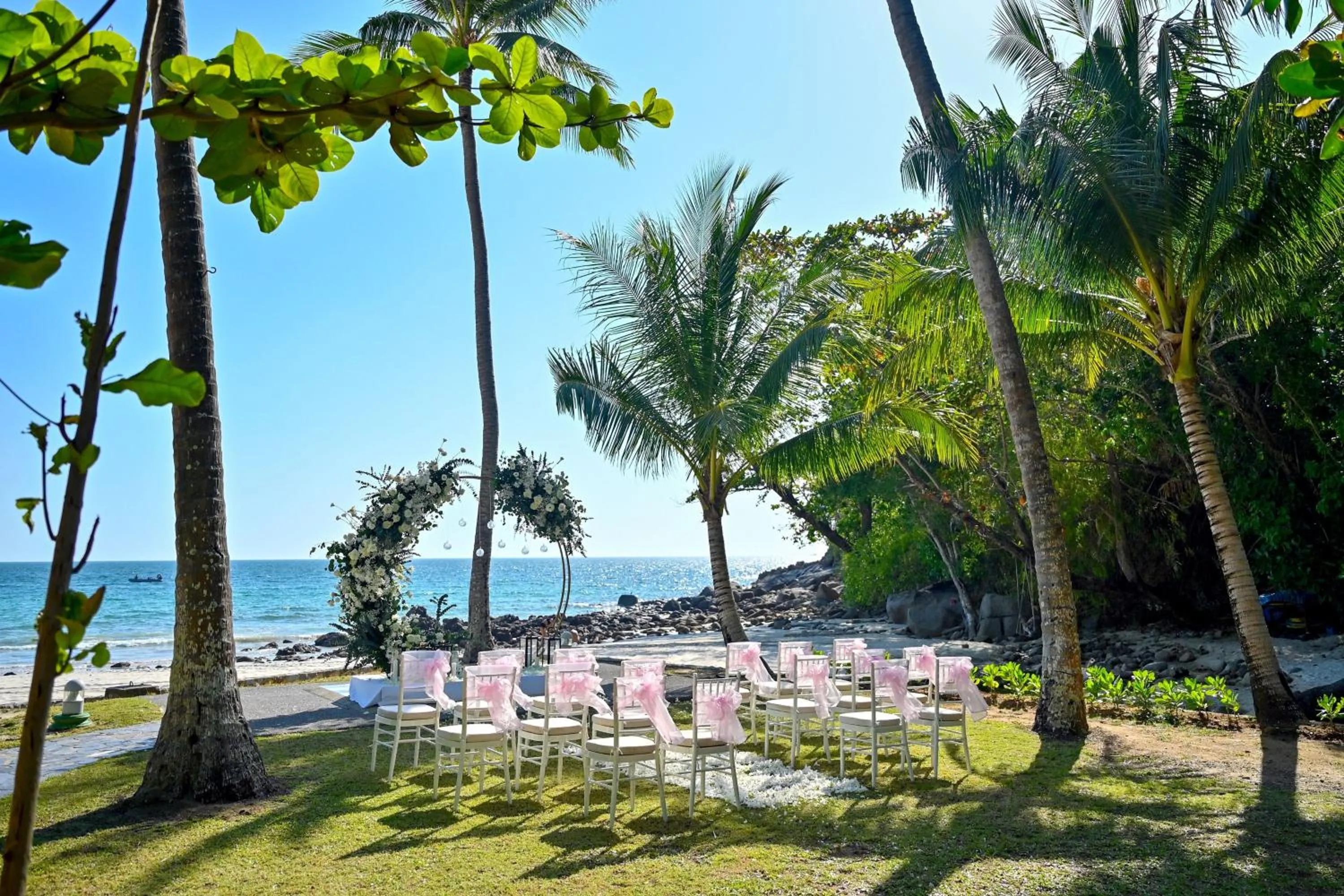 Banquet/Function facilities in Le Meridien Phuket Beach Resort