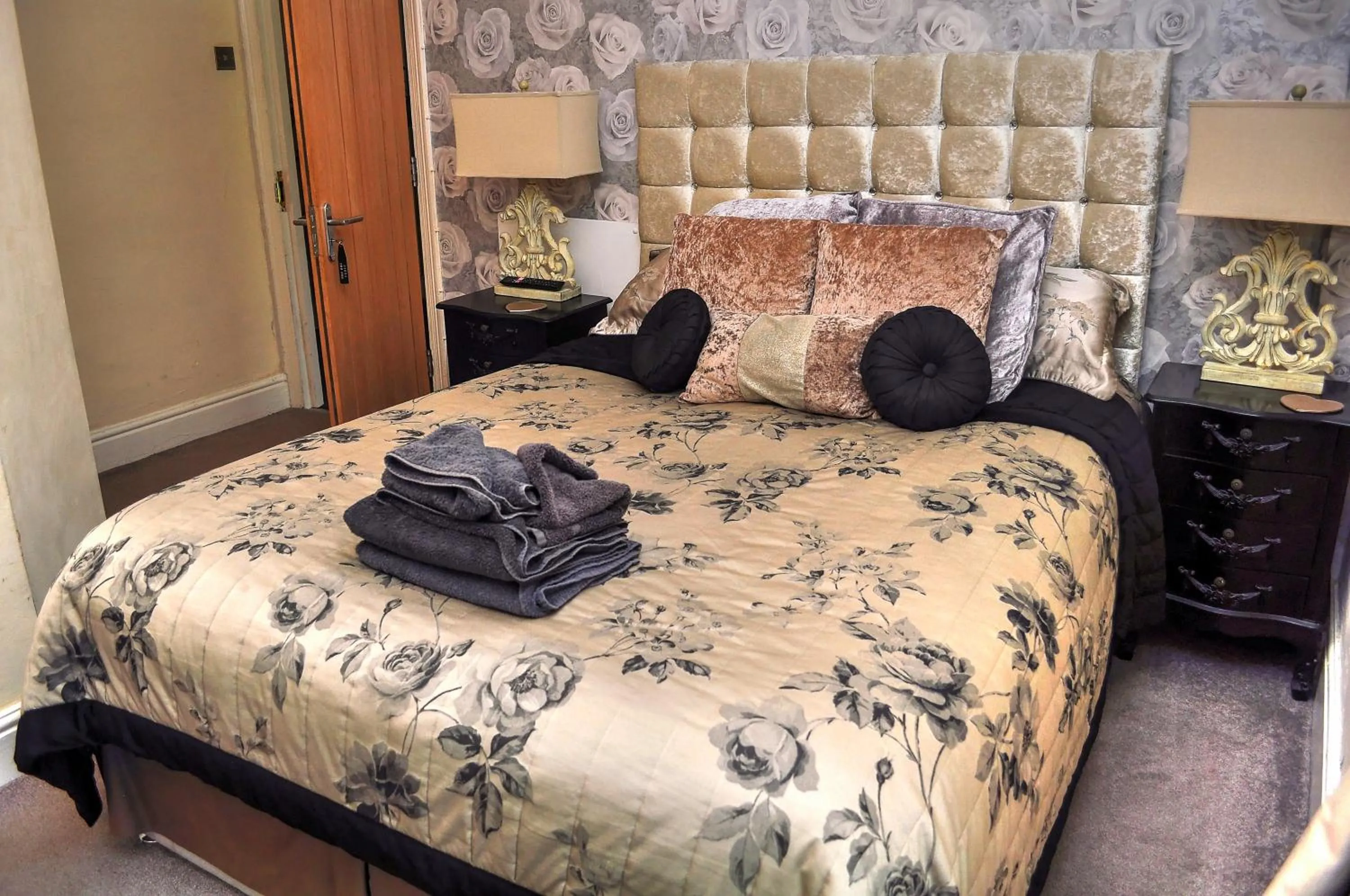 Bed in Peniarth arms