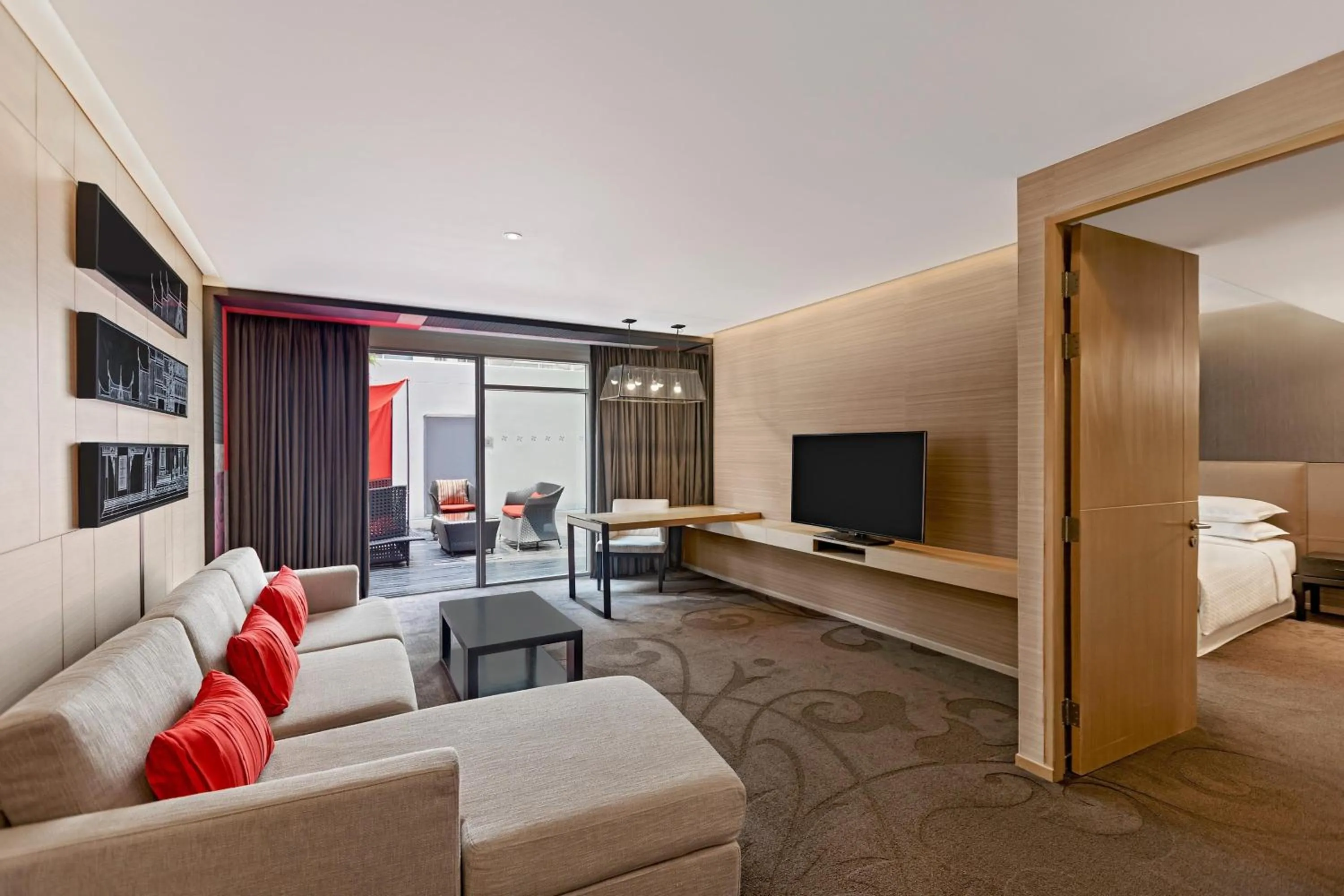 Photo of the whole room in Four Points by Sheraton Bangkok, Sukhumvit 15