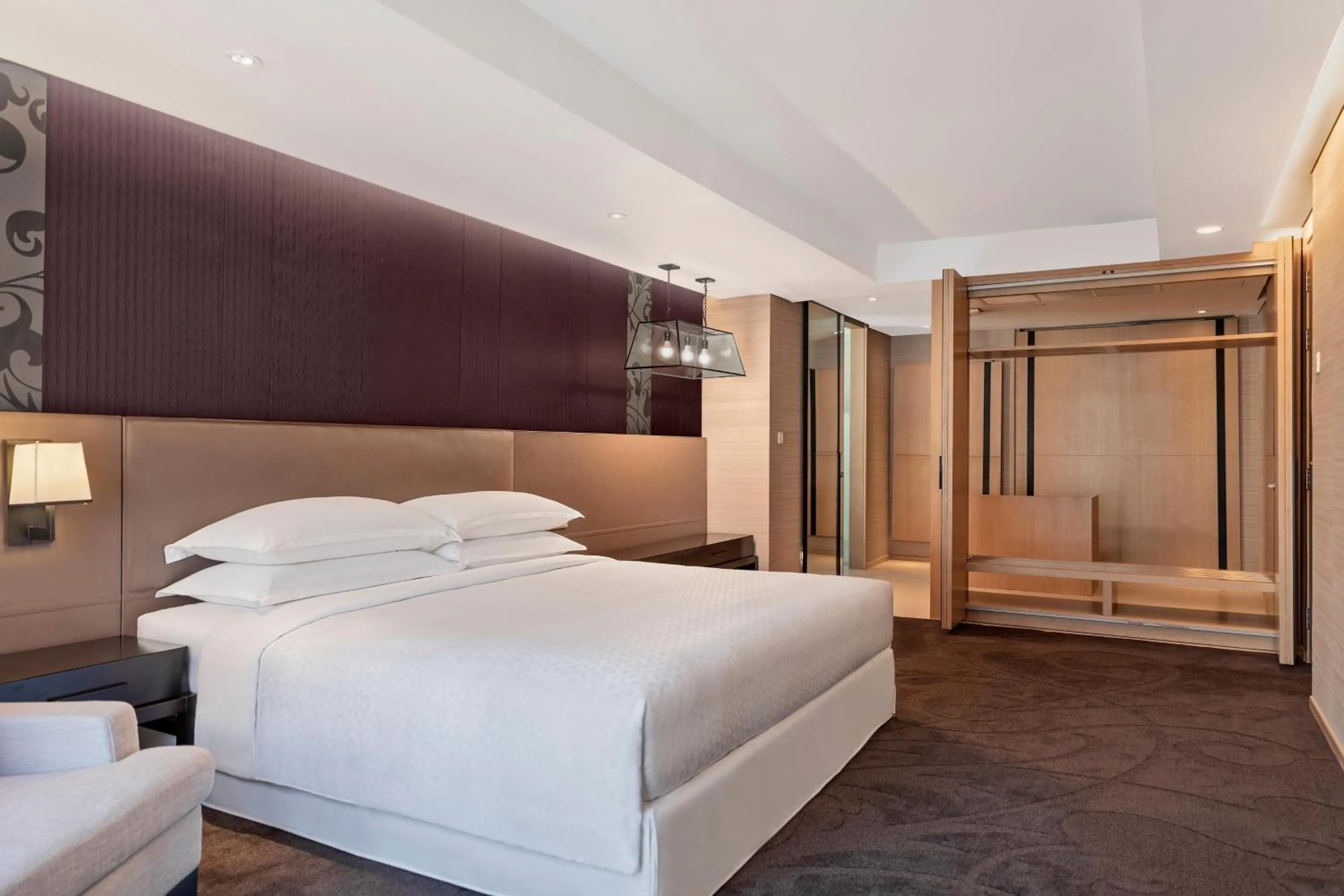 Bedroom in Four Points by Sheraton Bangkok, Sukhumvit 15
