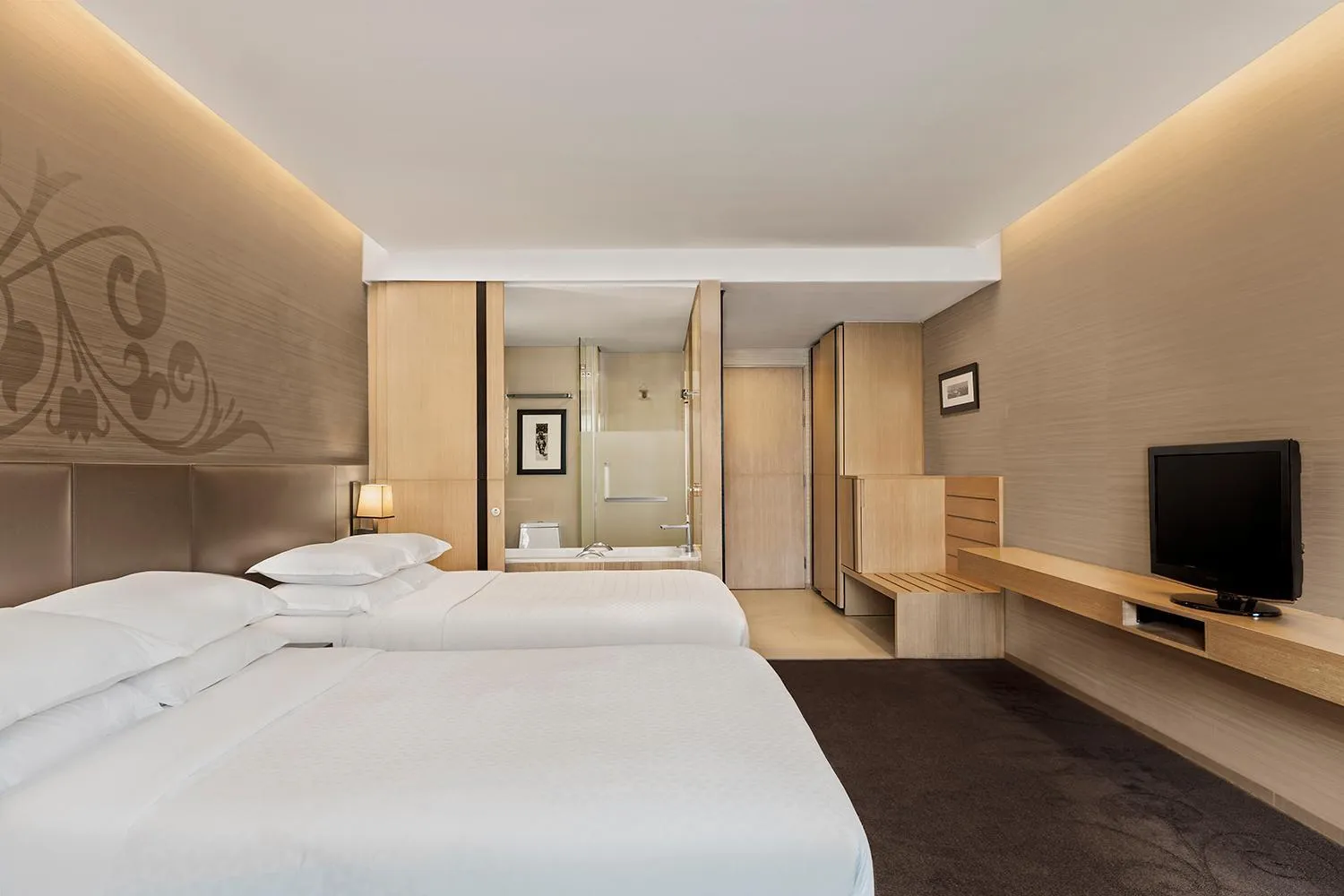 Guests in Four Points by Sheraton Bangkok, Sukhumvit 15