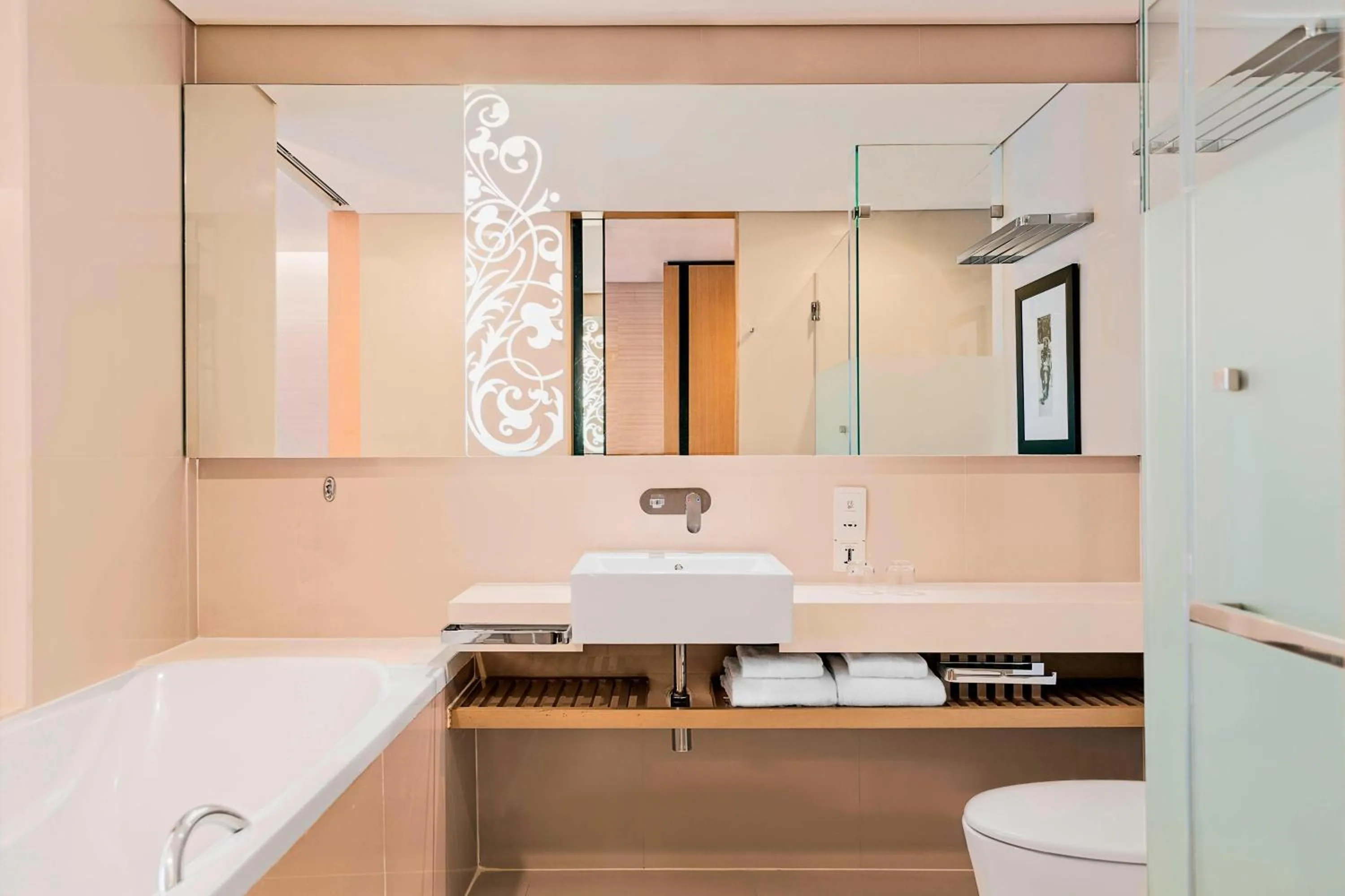 Bathroom in Four Points by Sheraton Bangkok, Sukhumvit 15