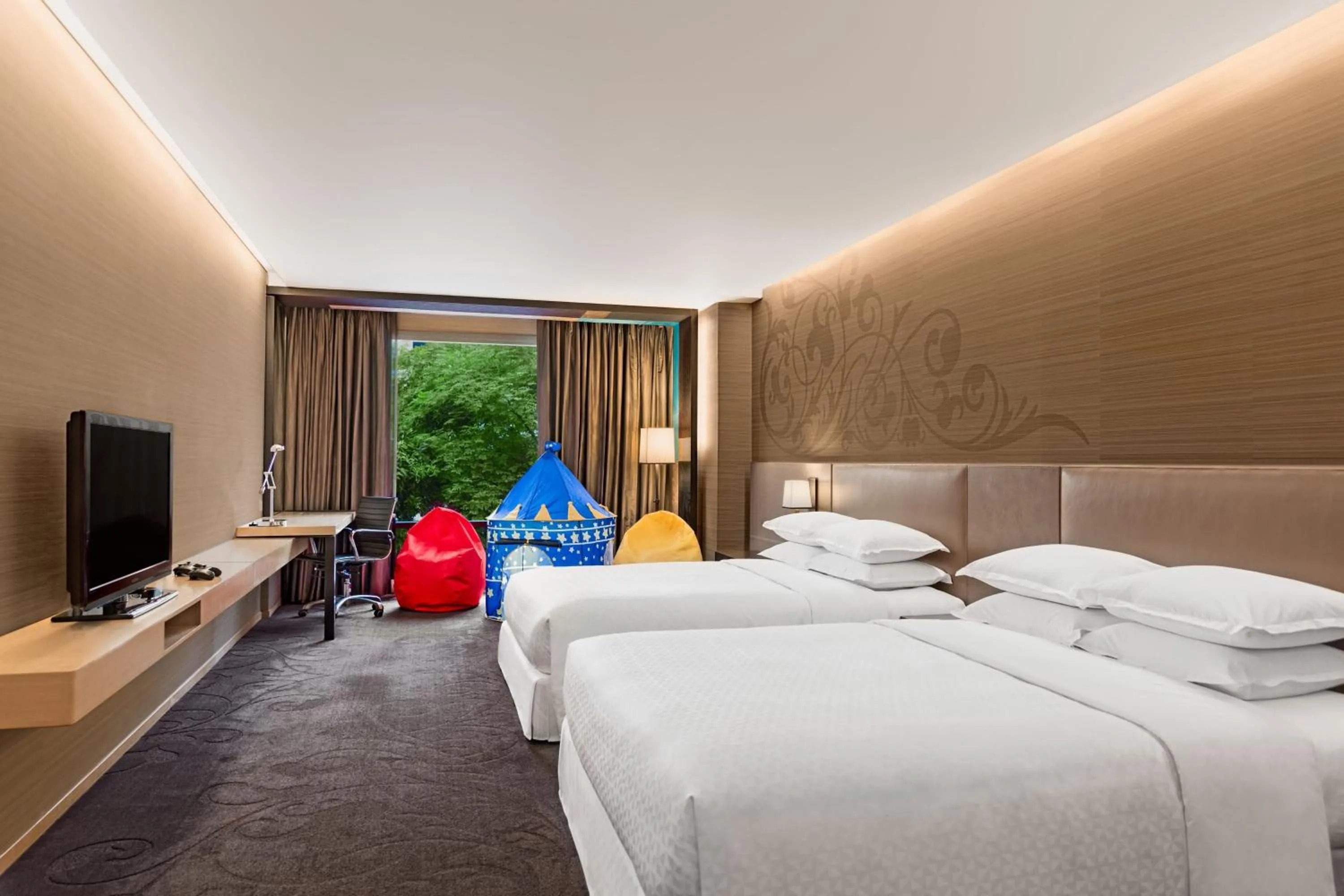 Photo of the whole room in Four Points by Sheraton Bangkok, Sukhumvit 15