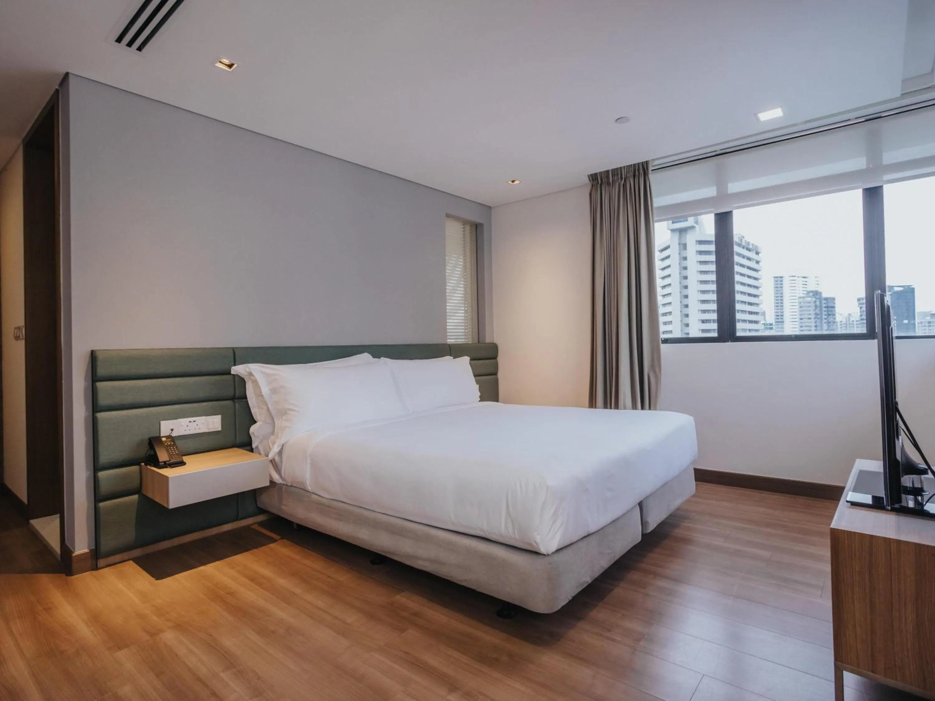 Bedroom, Bed in Novotel Living Singapore Orchard