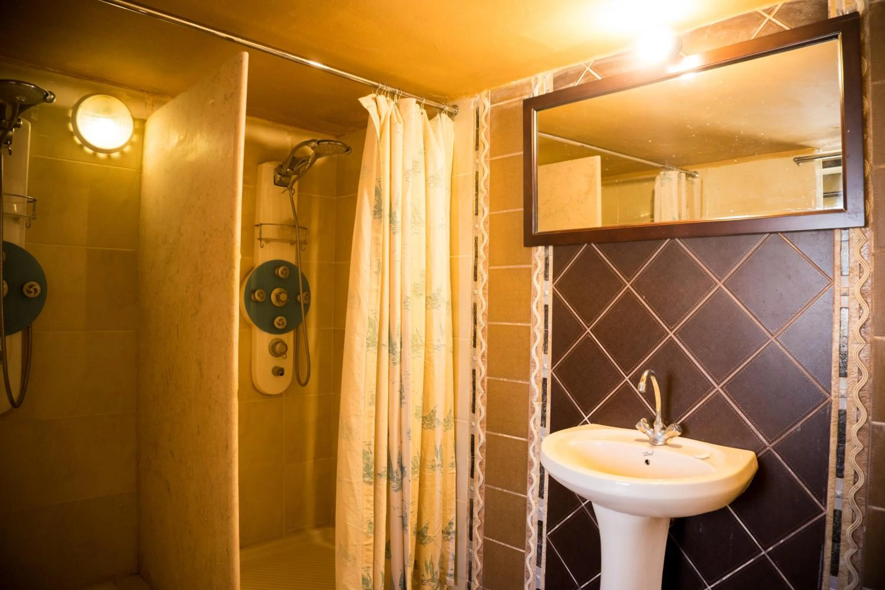 Shower in Madaba Hotel