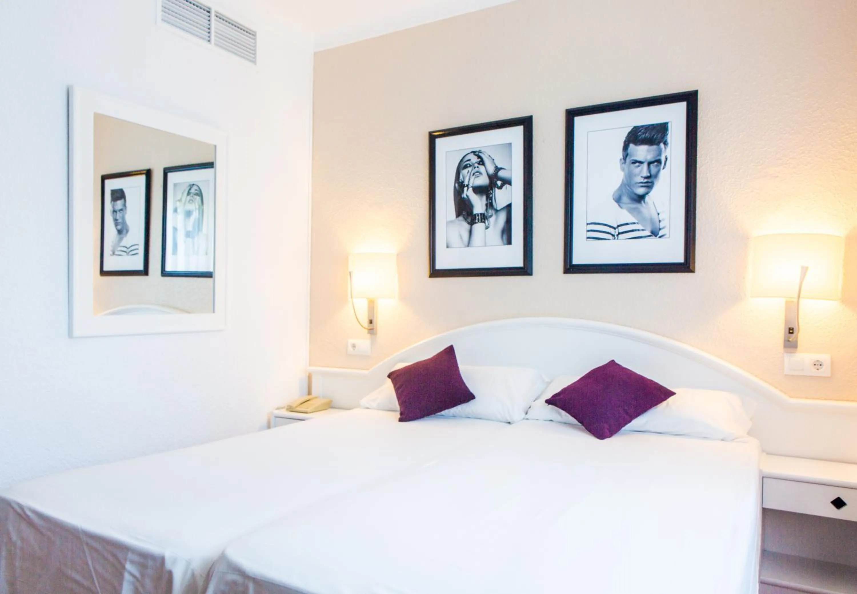 Bed in Hotel Boutique Bon Repos - Adults Only