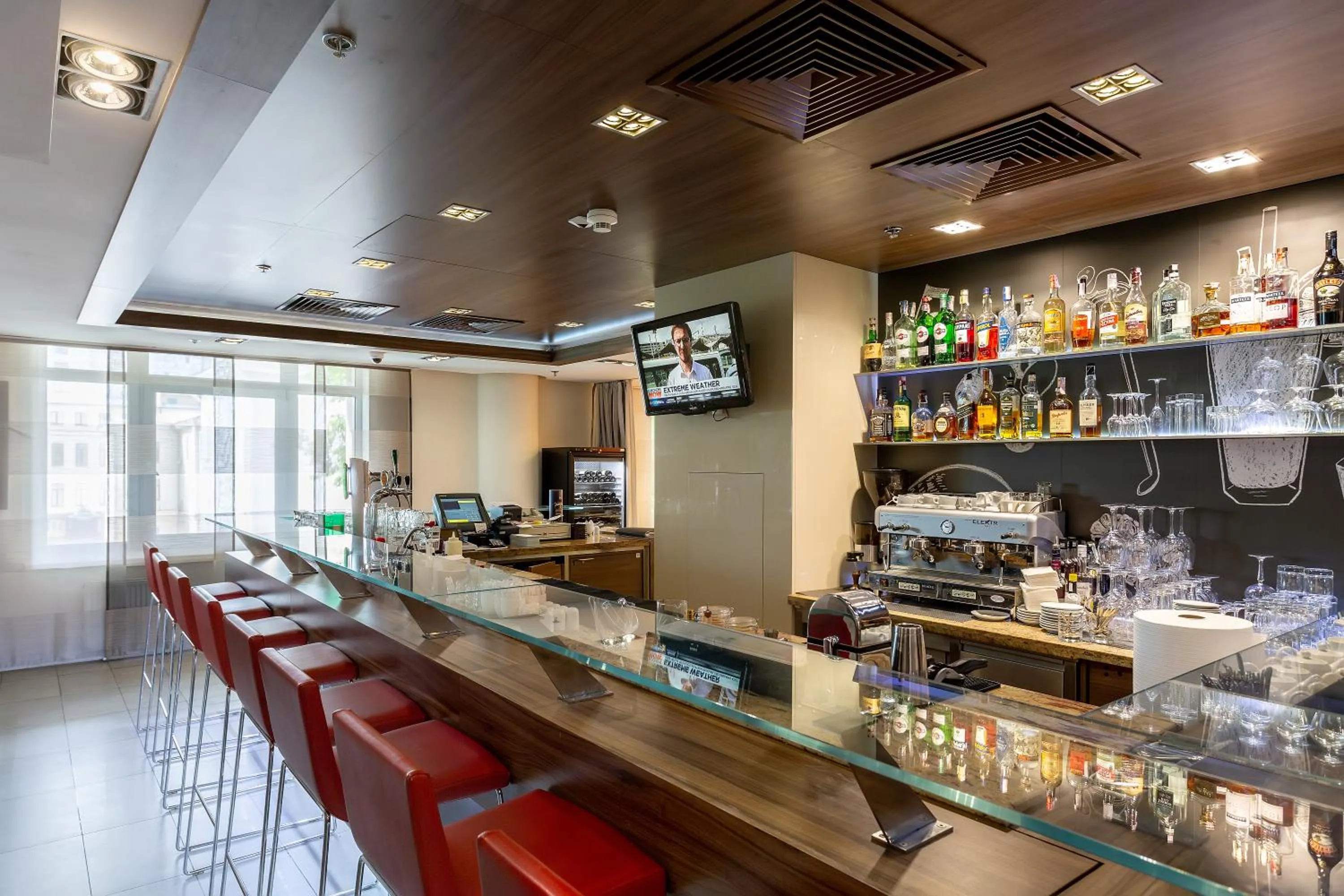 Restaurant/places to eat in ibis Kyiv City Center