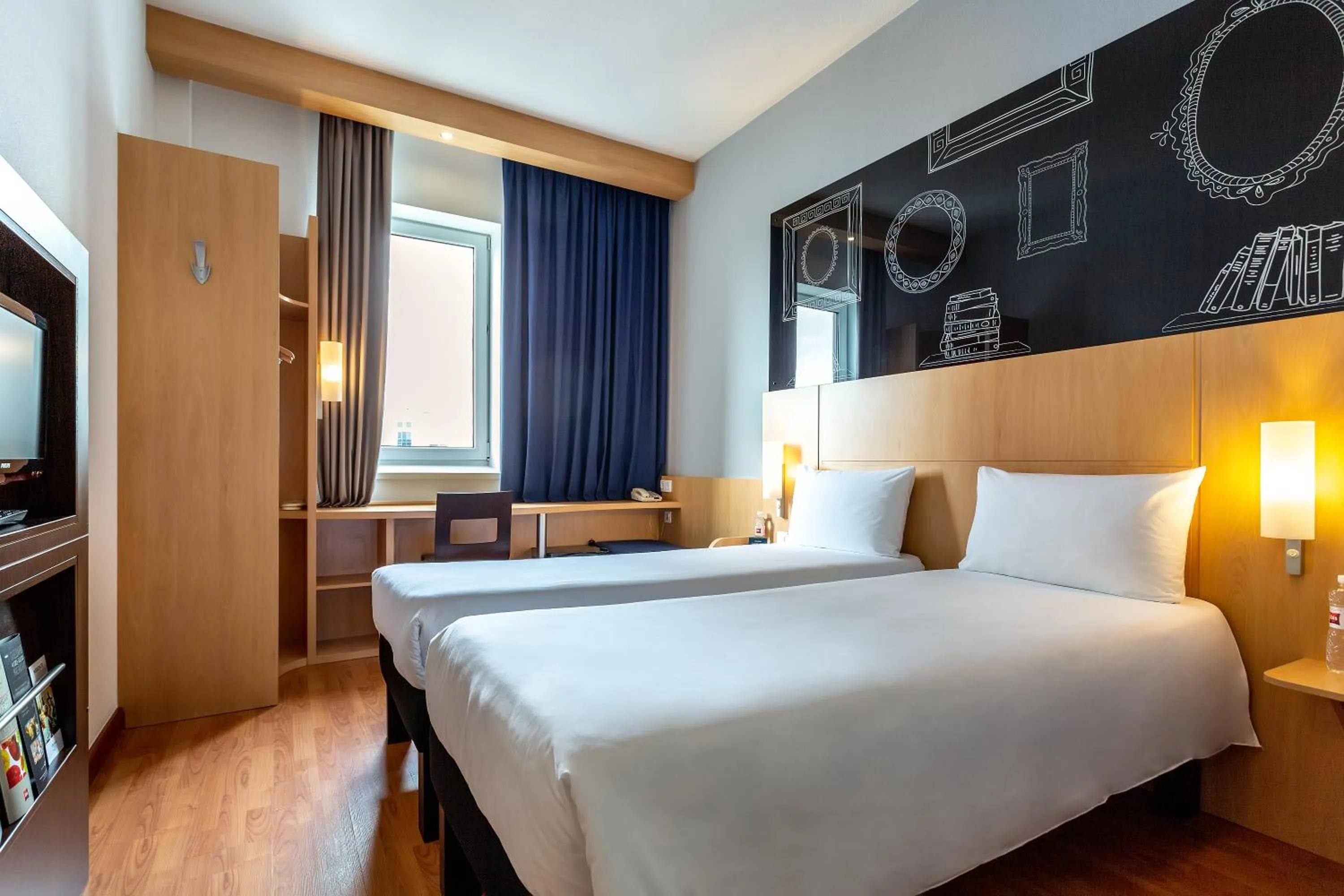 Bed in ibis Kyiv City Center