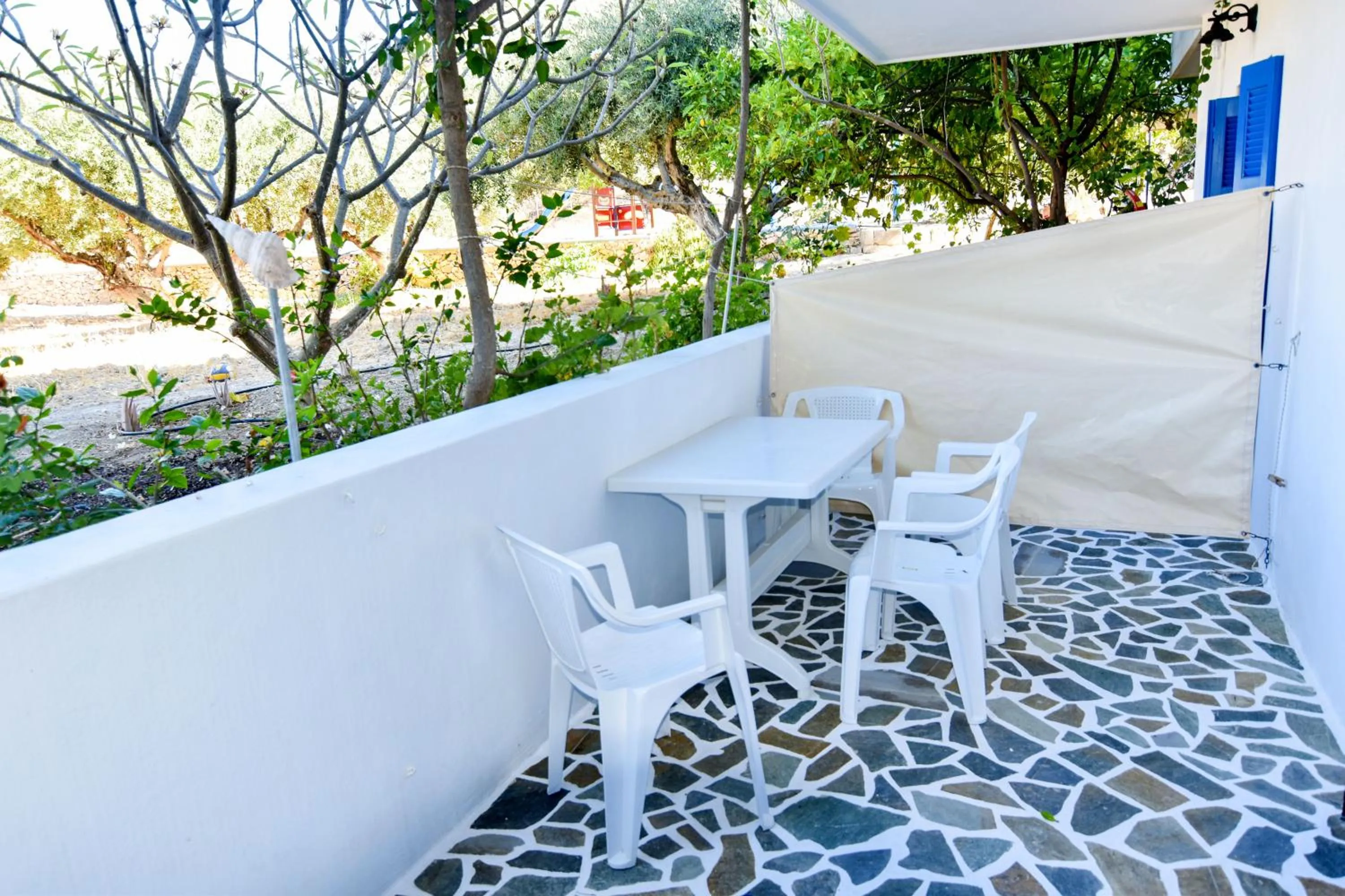 Vardes Hotel Studios