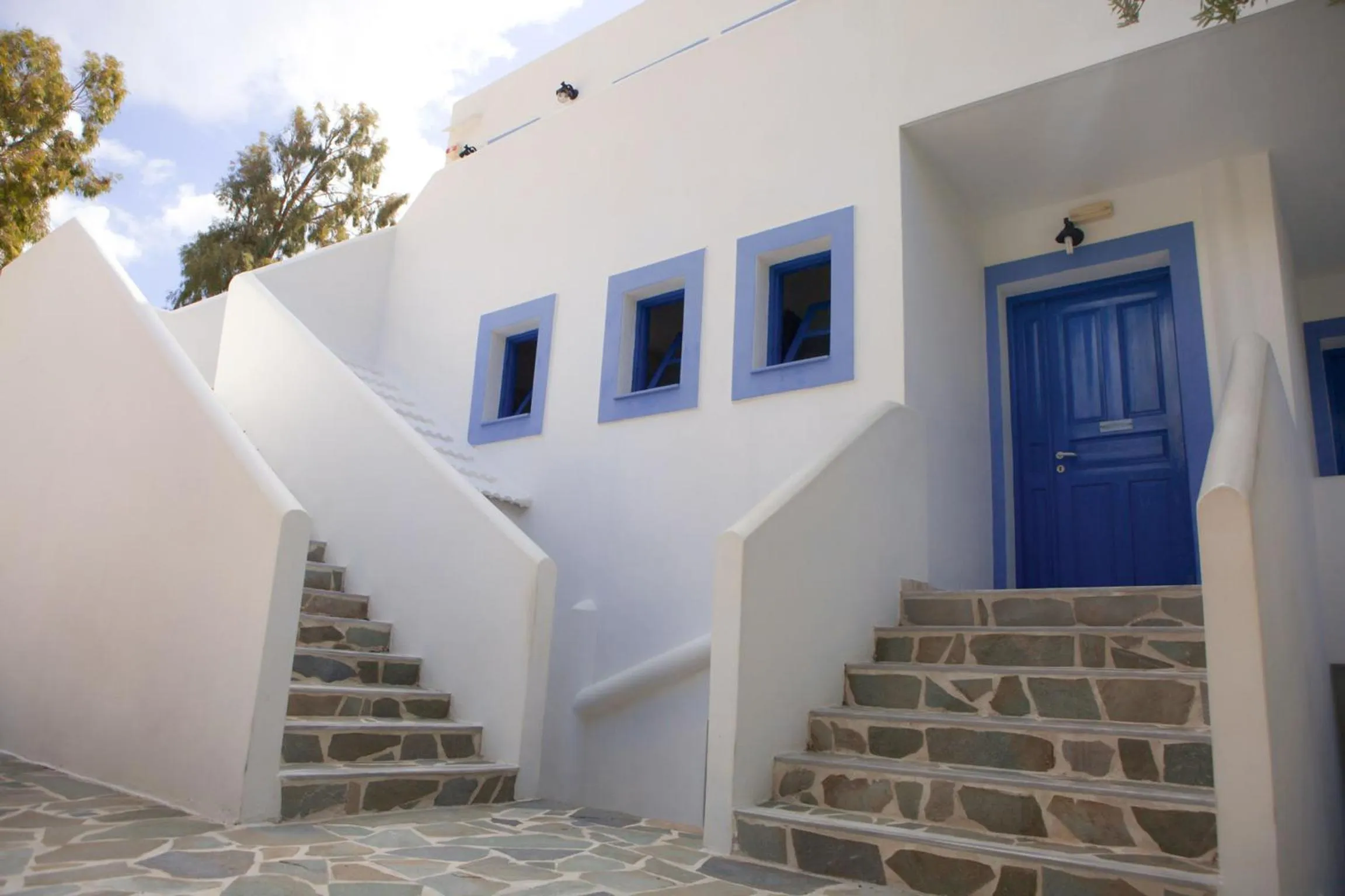 Property building in Vardes Hotel Studios