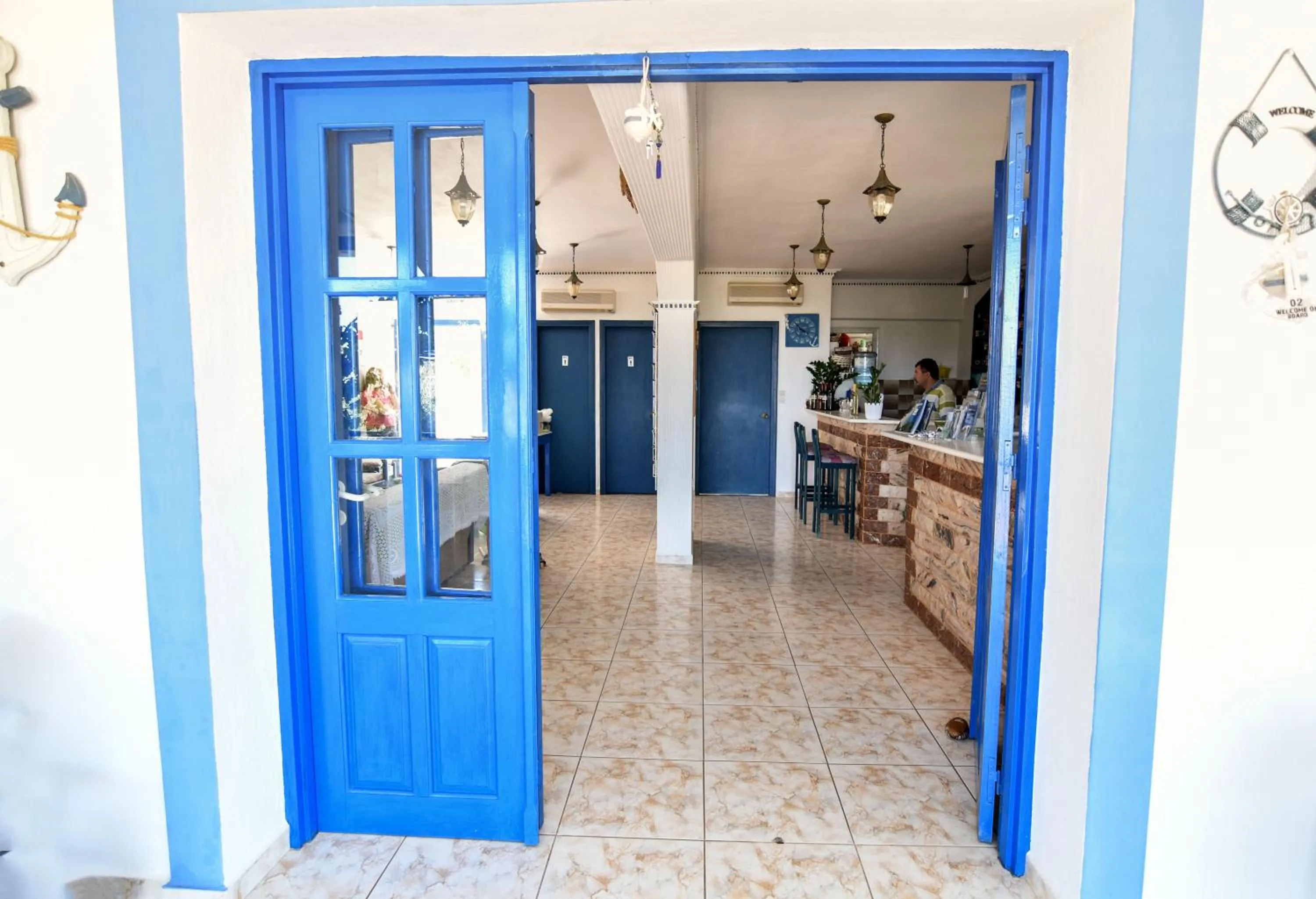 Vardes Hotel Studios